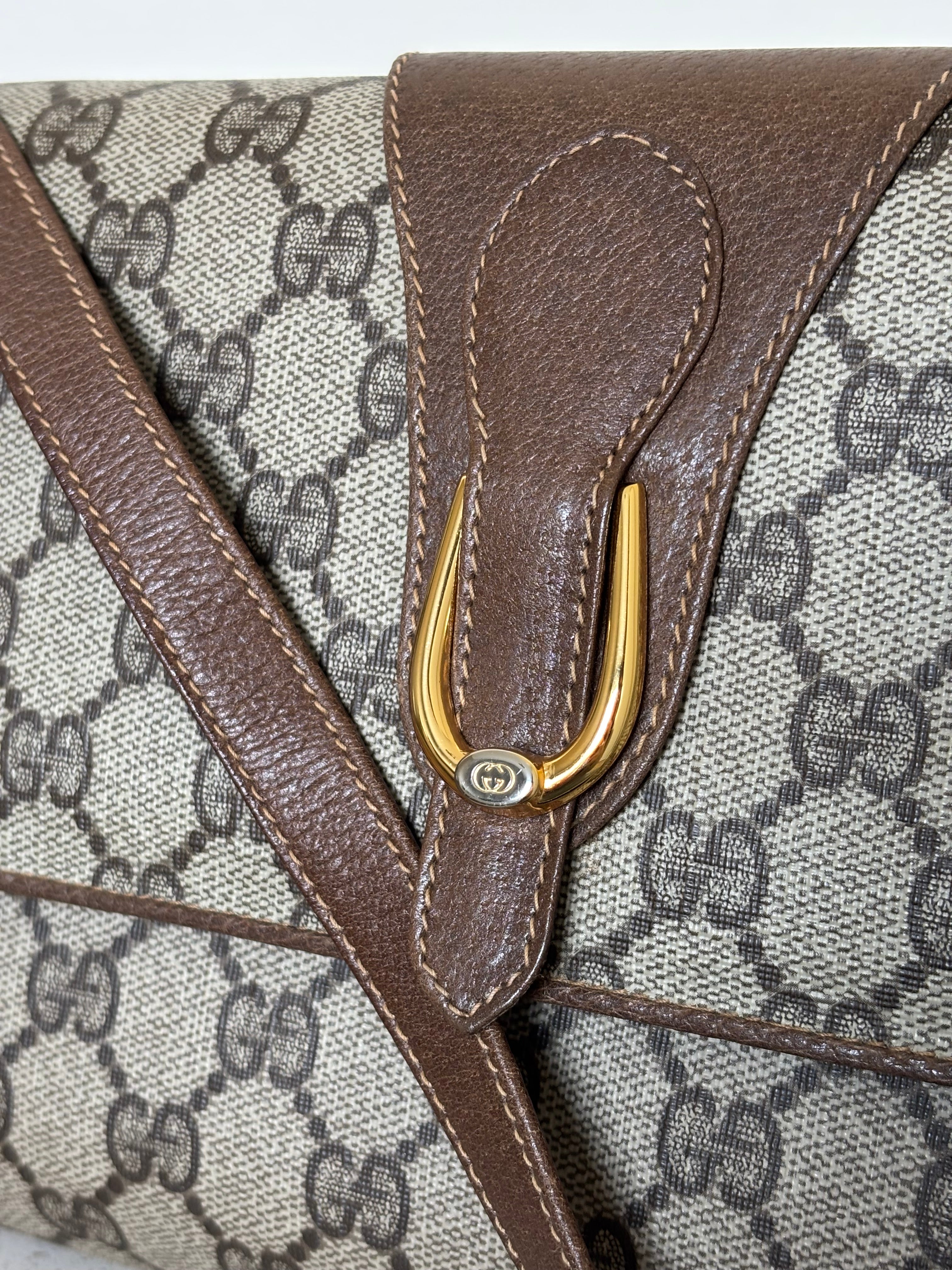 Vintage Gucci GG Supreme Crossbody
