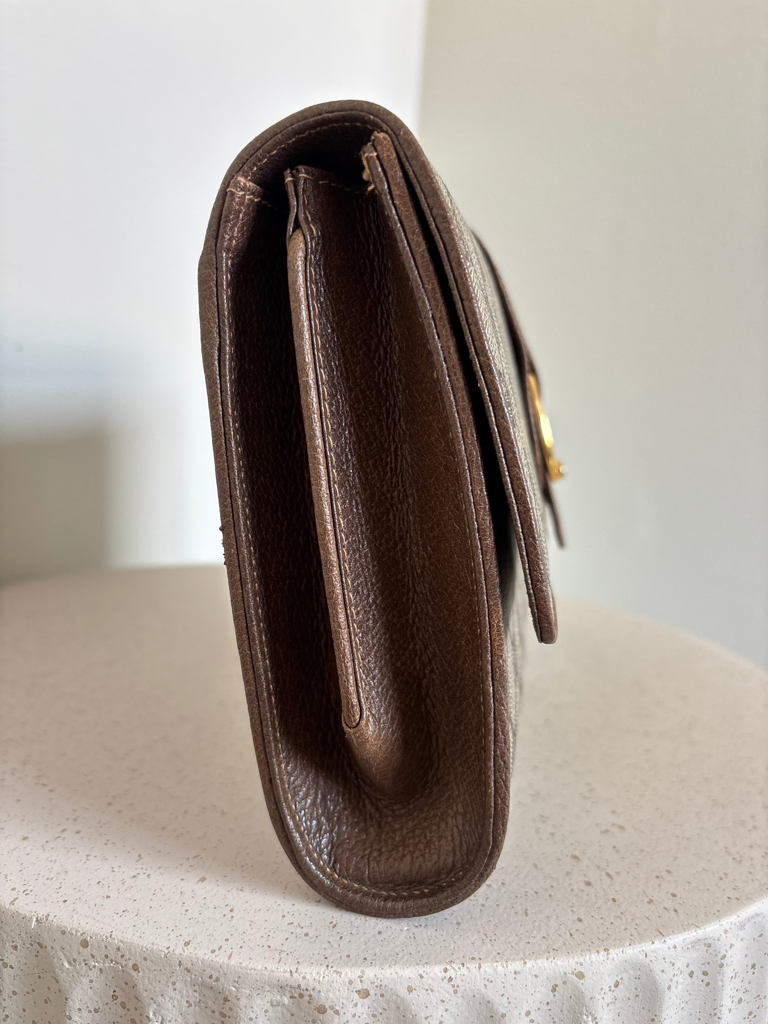 Vintage Gucci GG Supreme Crossbody