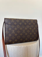 Louis Vuitton Pochette Bordeaux