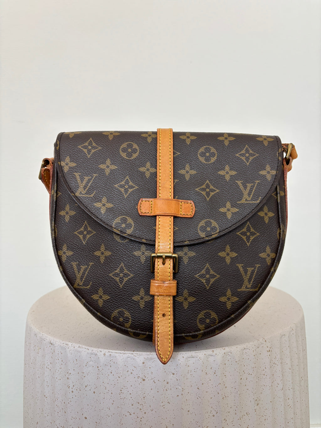 Louis Vuitton Chantilly MM Crossbody