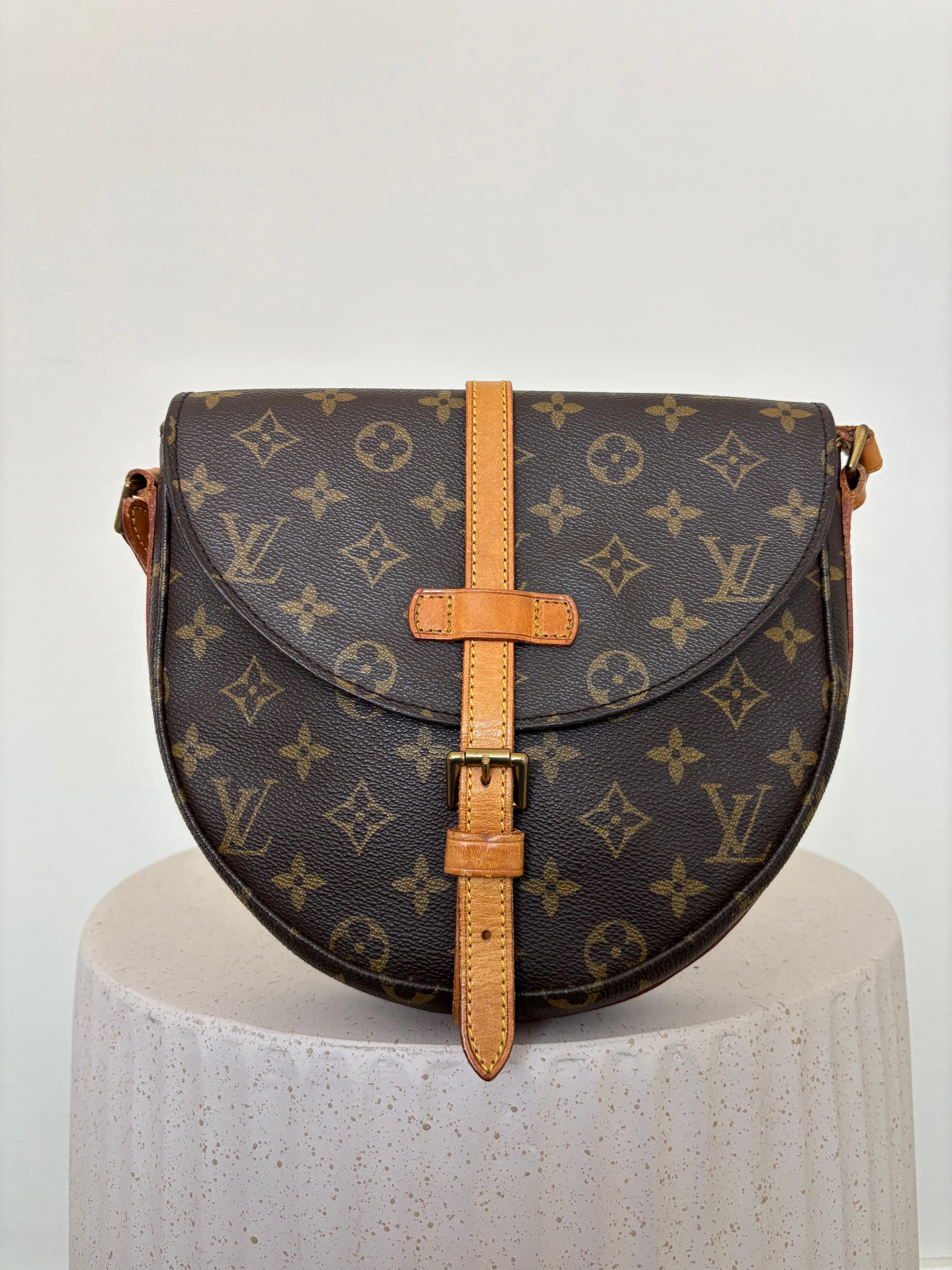 Louis Vuitton Chantilly MM Crossbody