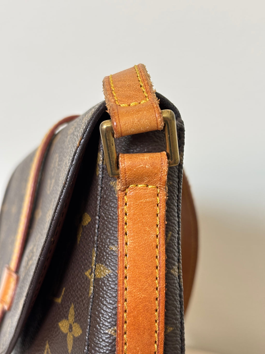 Louis Vuitton Chantilly MM Crossbody