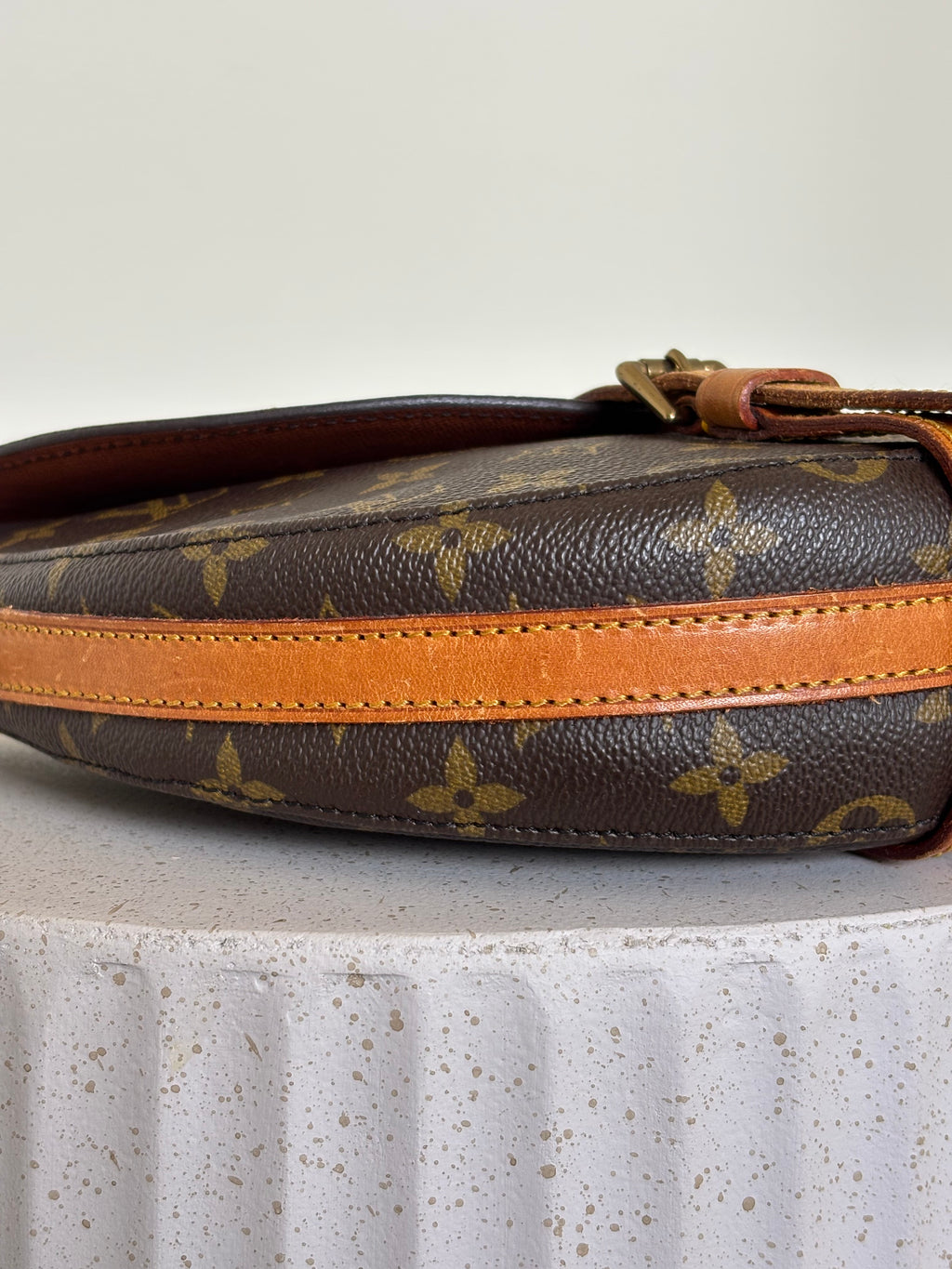 Louis Vuitton Chantilly MM Crossbody