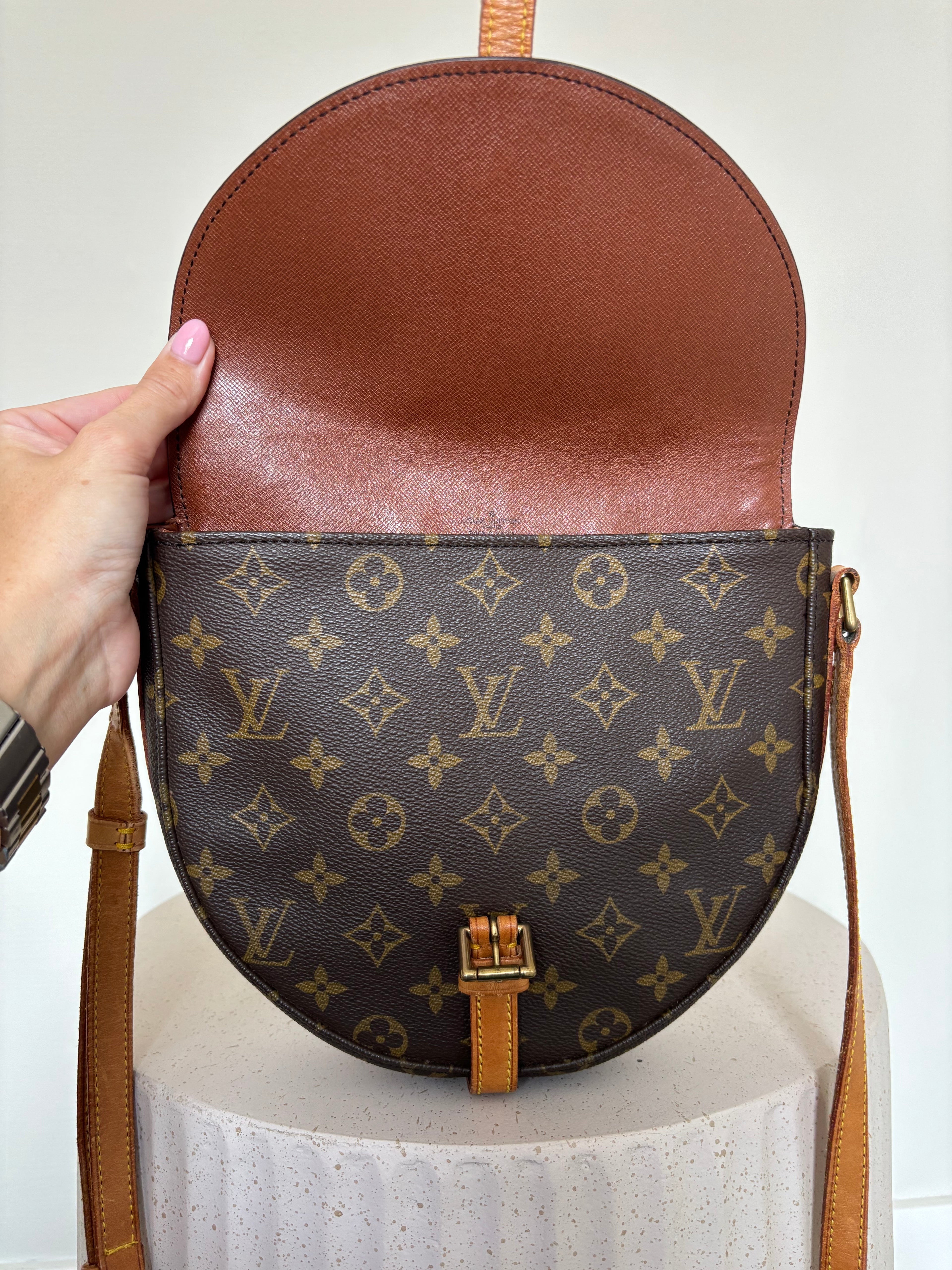 Louis Vuitton Chantilly MM Crossbody