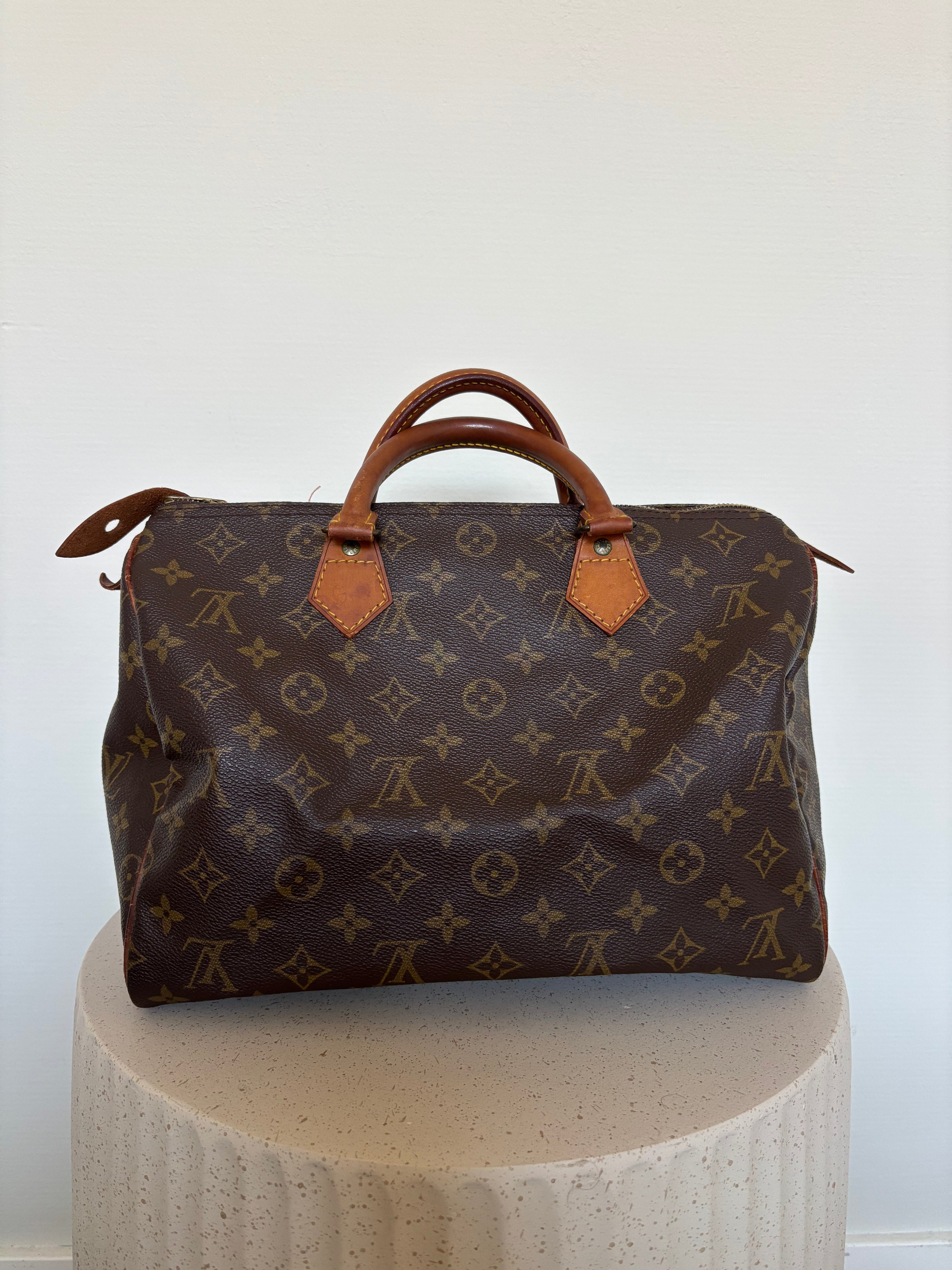 Louis Vuitton Speedy 30