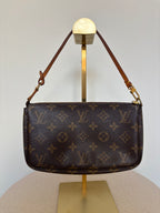 Louis Vuitton Pochette Accessoires