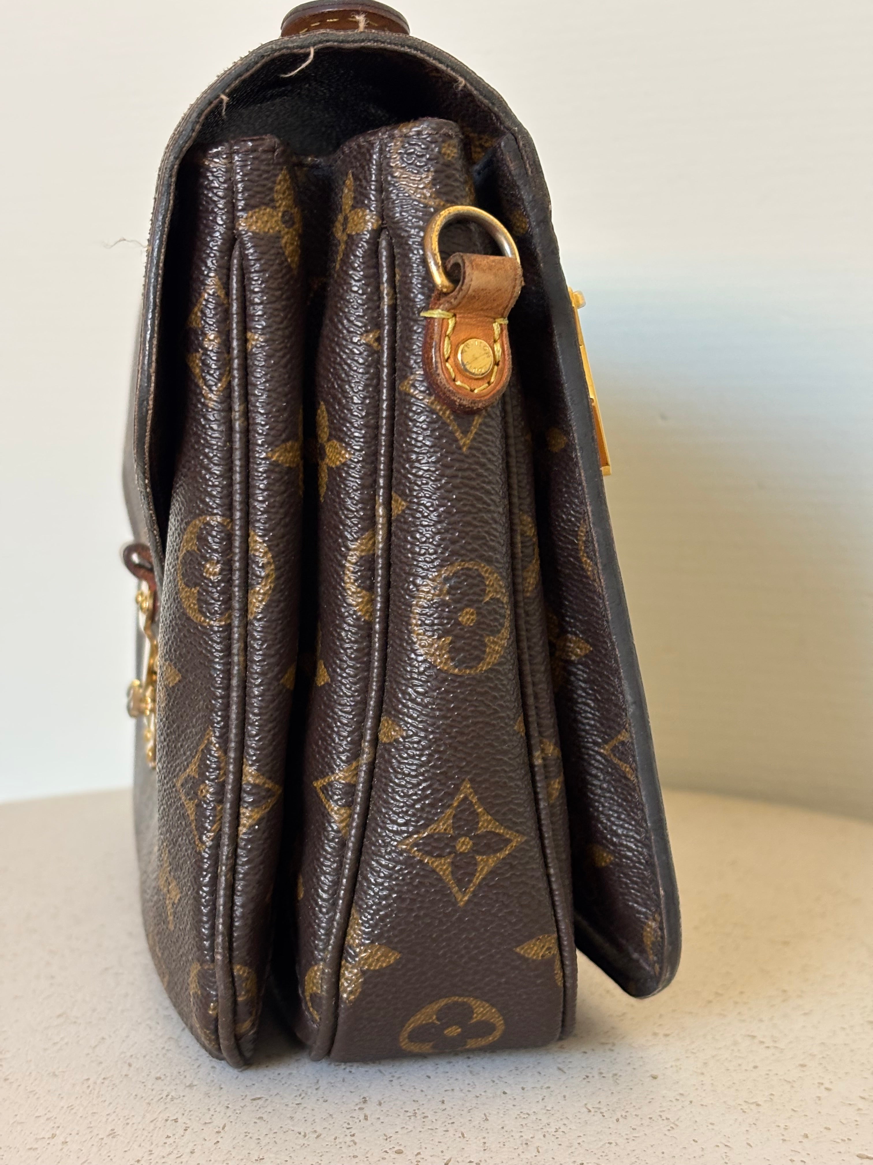Louis Vuitton Pochette Metis