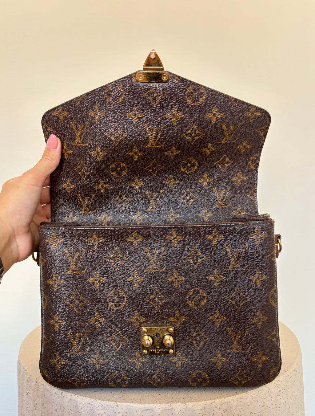 Louis Vuitton Pochette Metis