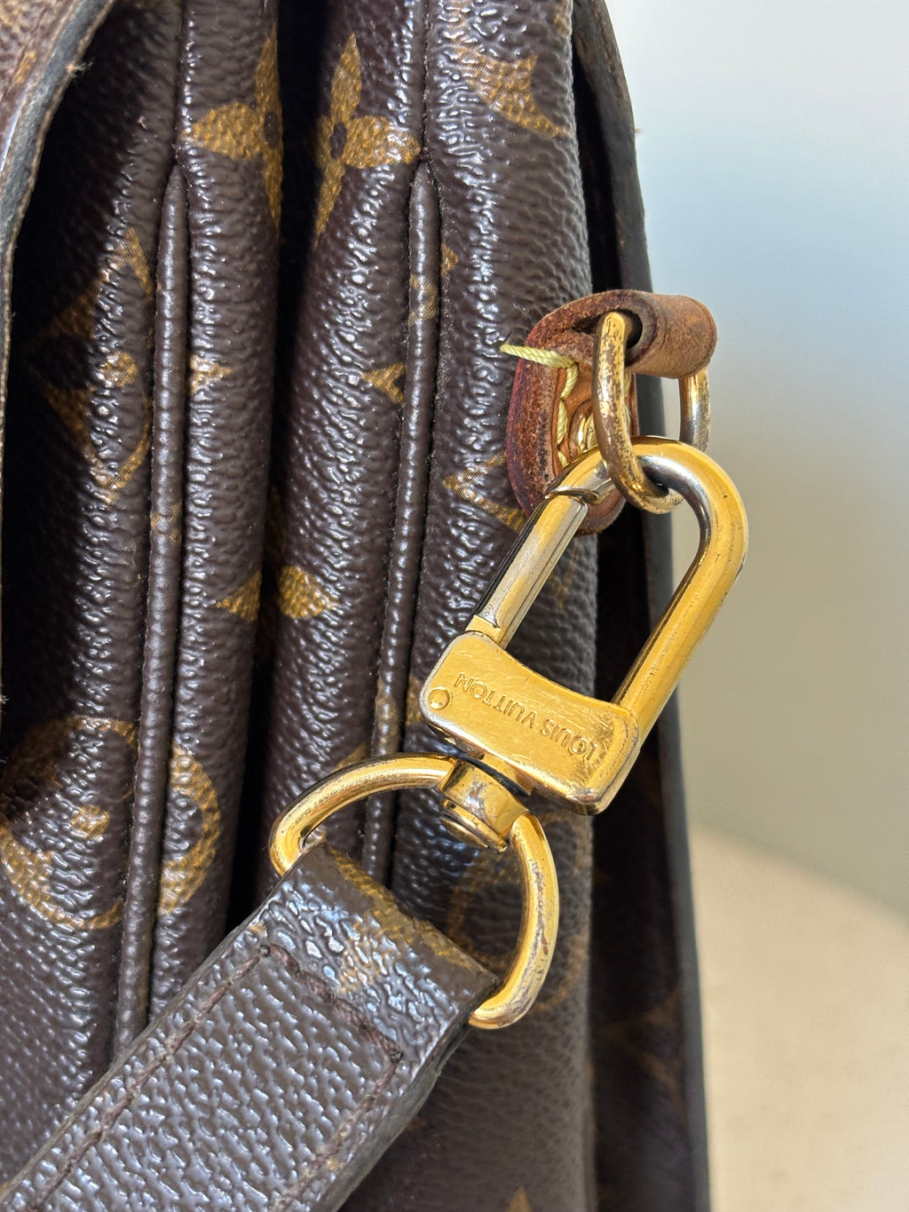 Louis Vuitton Pochette Metis