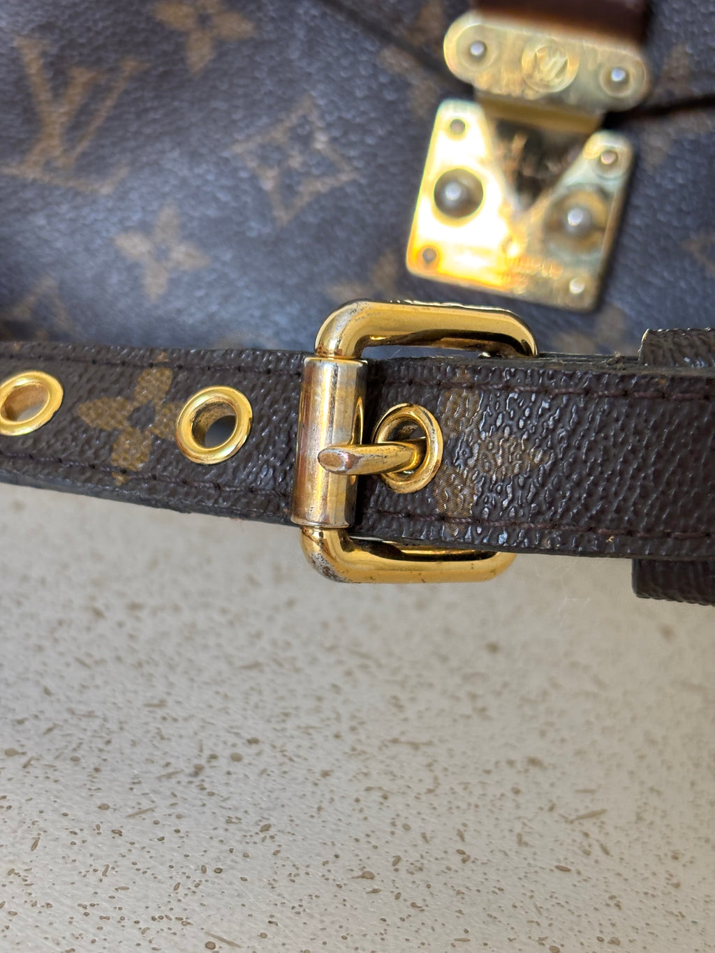 Louis Vuitton Pochette Metis