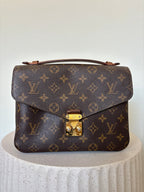 Louis Vuitton Pochette Metis
