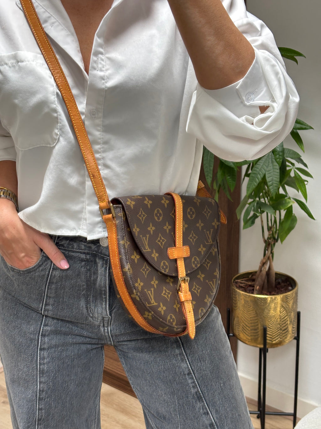 Louis Vuitton Chantilly MM Crossbody