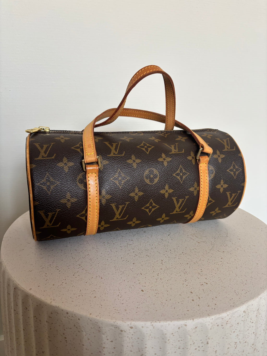 Louis Vuitton Papillon 26