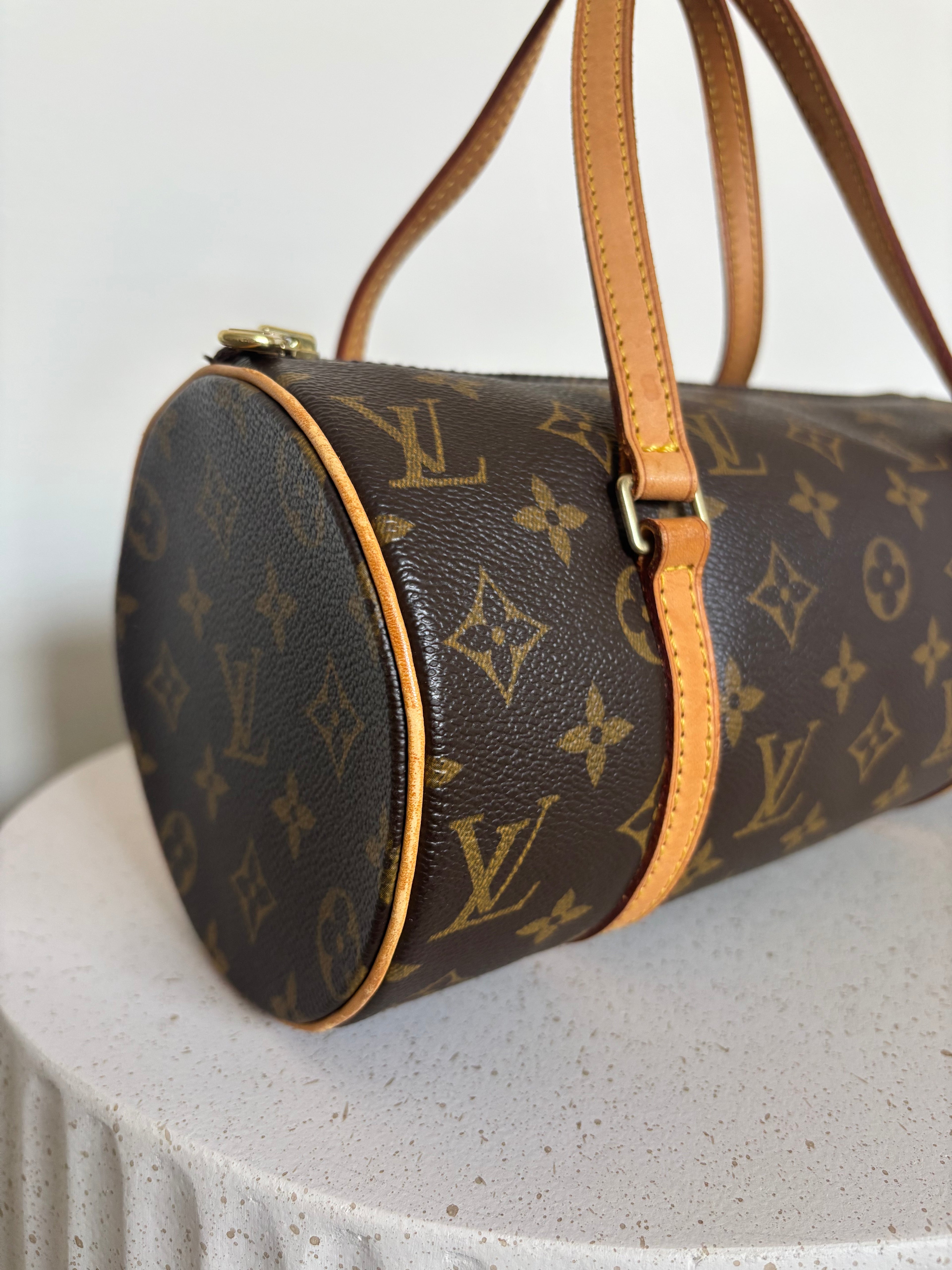 Louis Vuitton Papillon 26