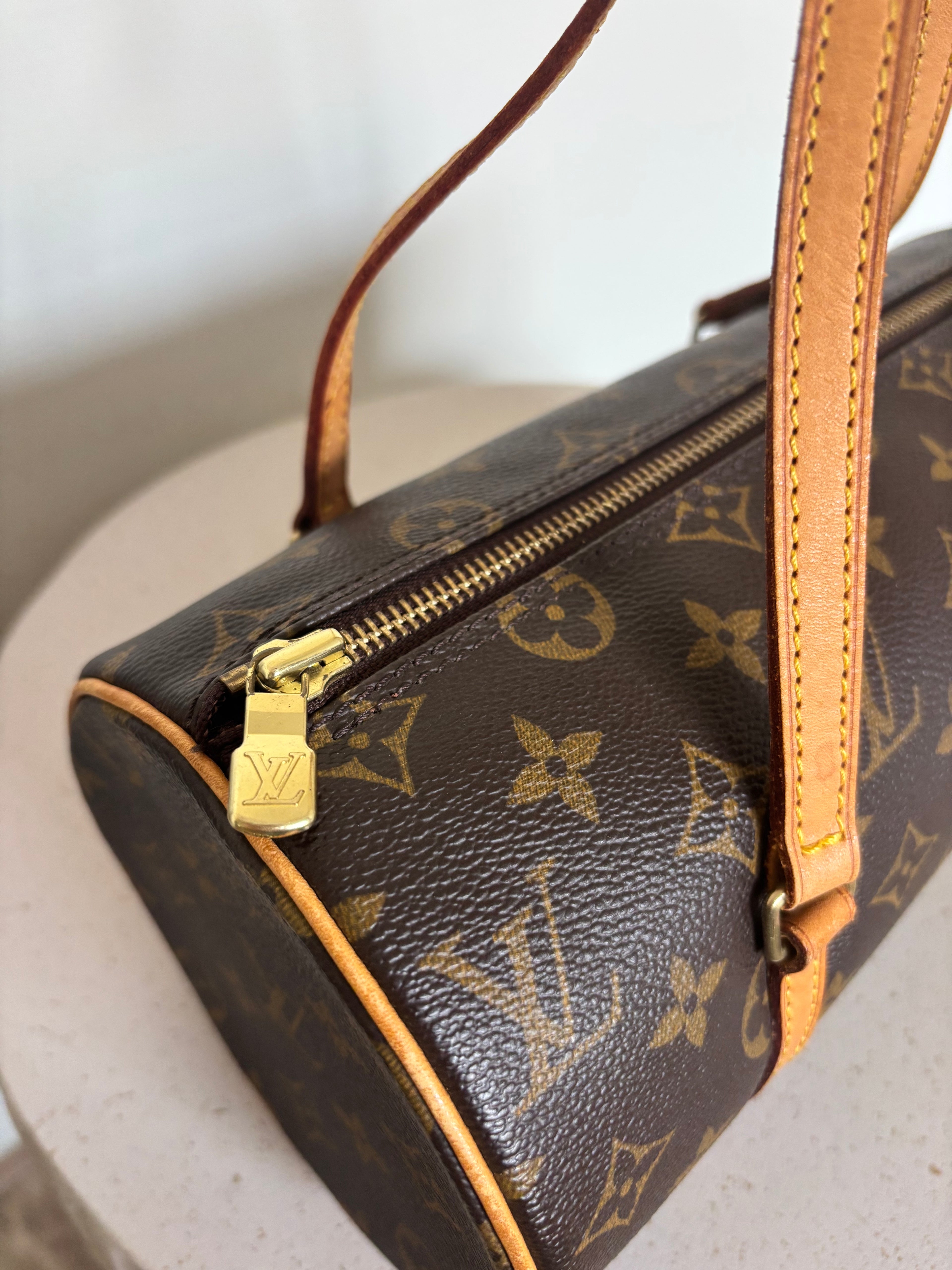 Louis Vuitton Papillon 26