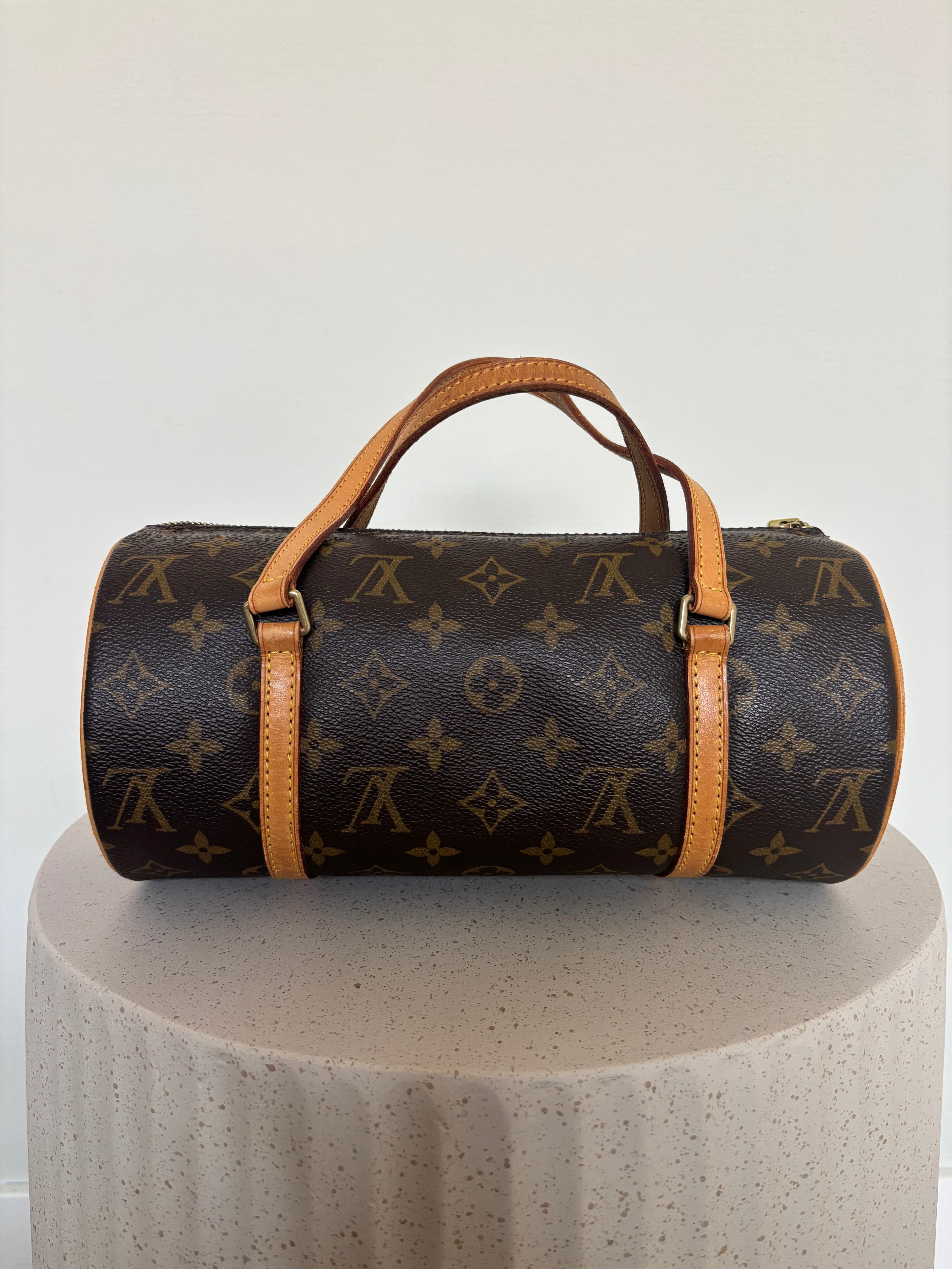 Louis Vuitton Papillon 26