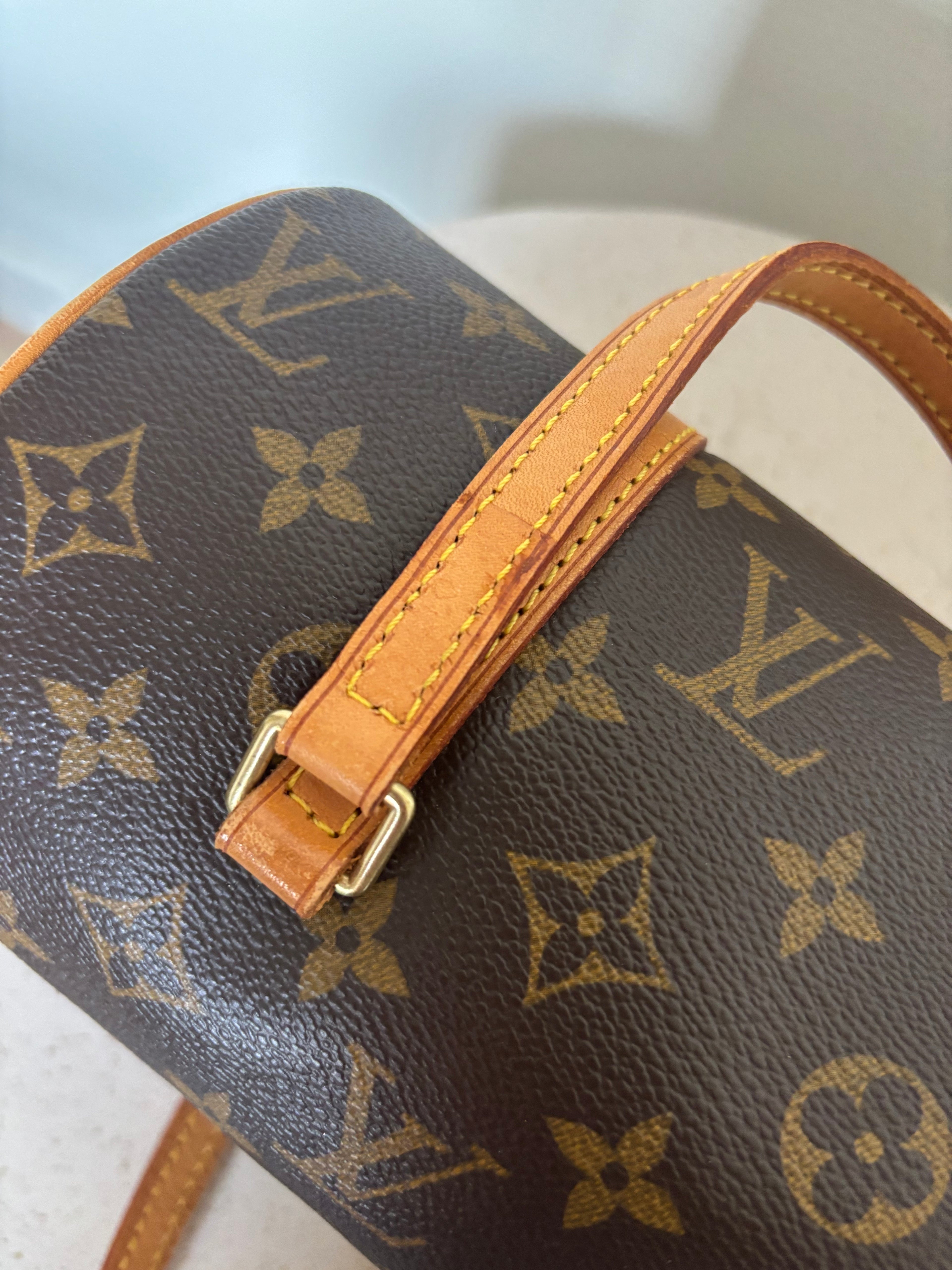 Louis Vuitton Papillon 26