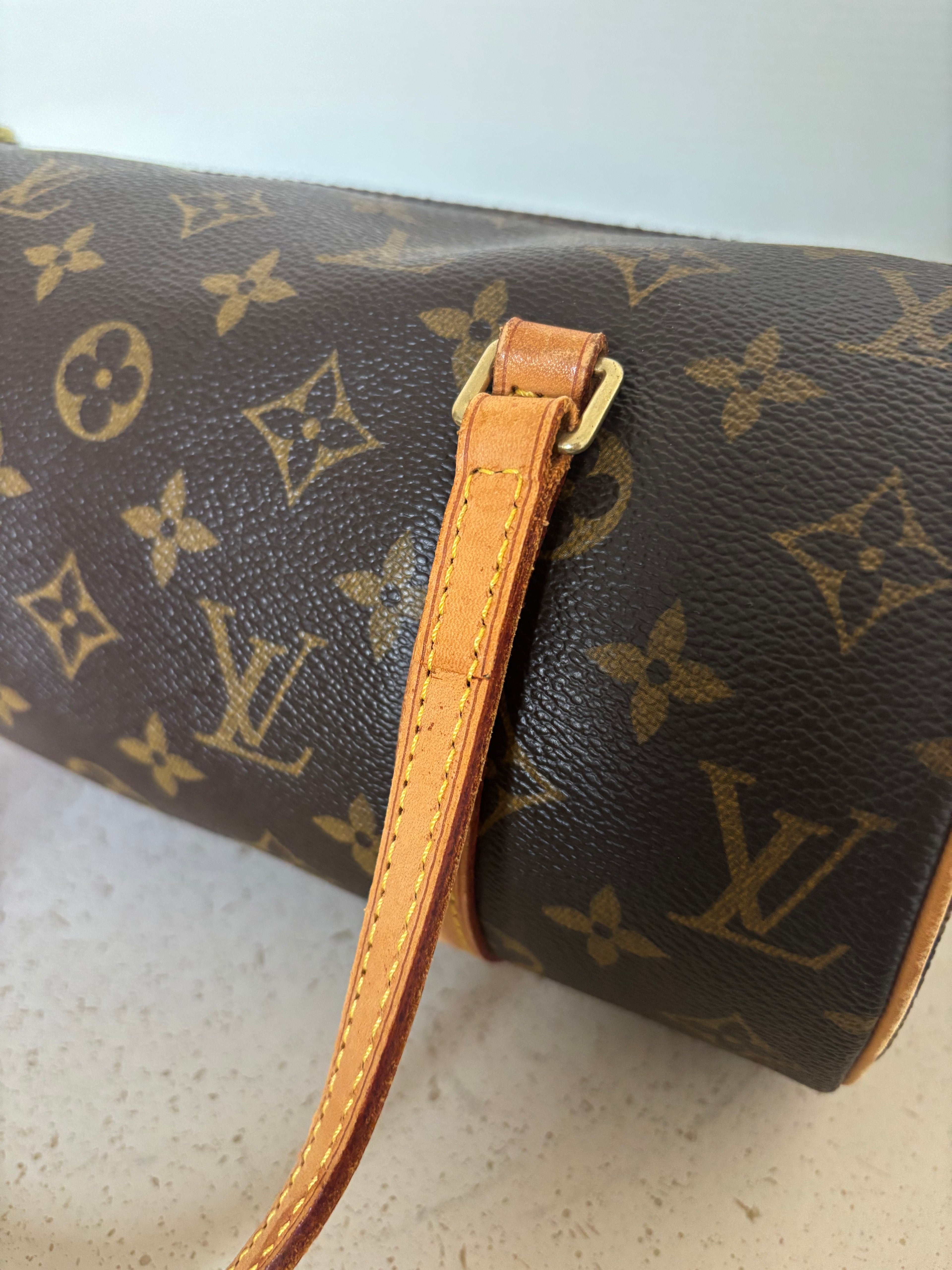 Louis Vuitton Papillon 26