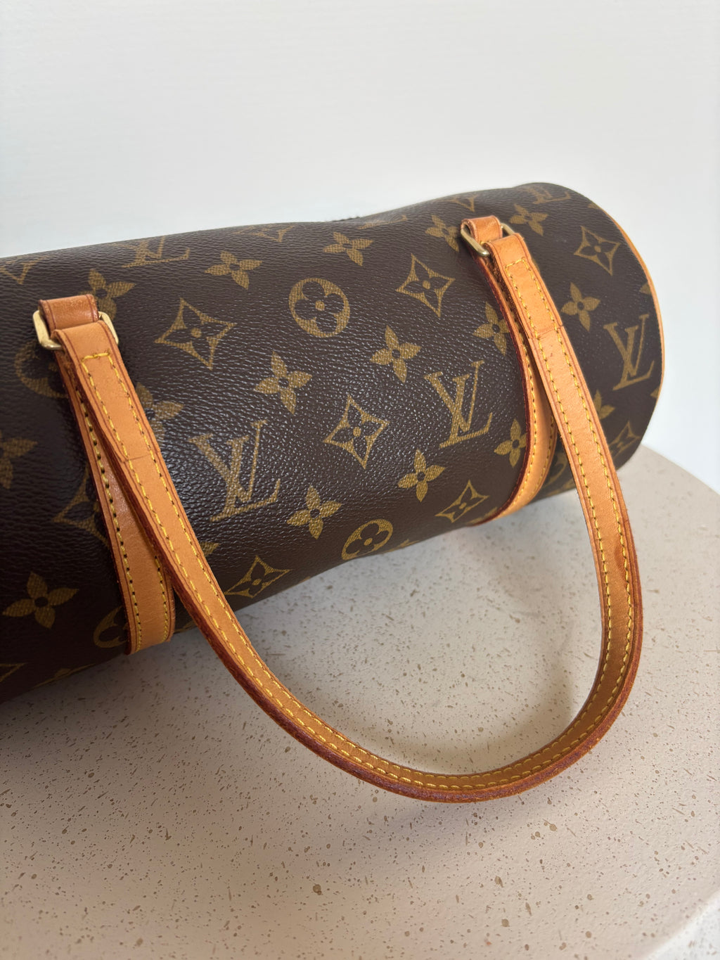 Louis Vuitton Papillon 26