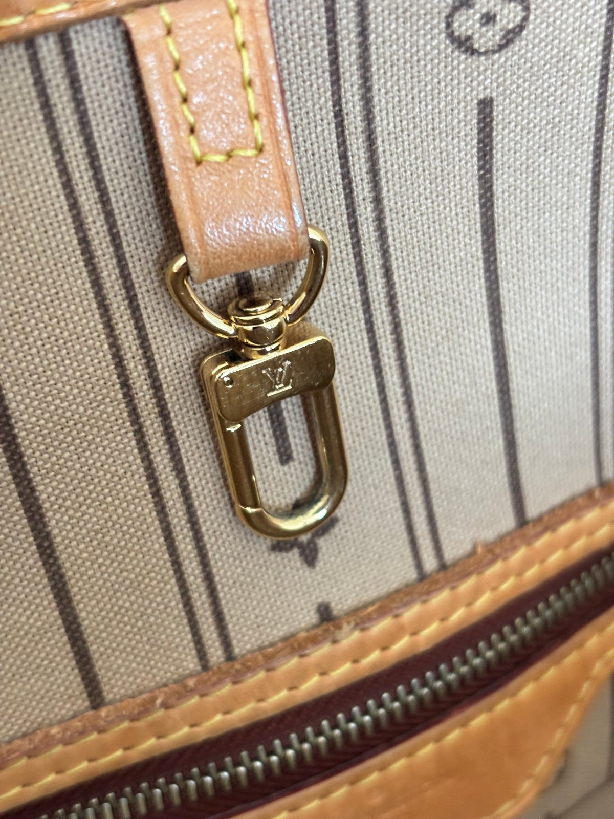 Louis Vuitton Neverfull MM Monogram