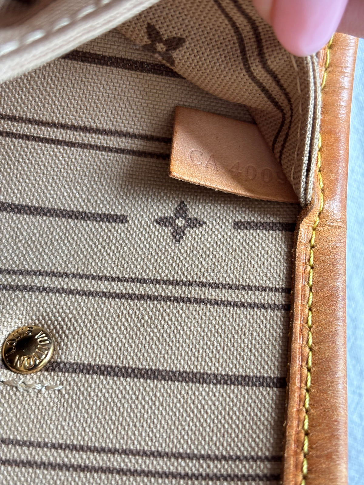 Louis Vuitton Neverfull MM Monogram