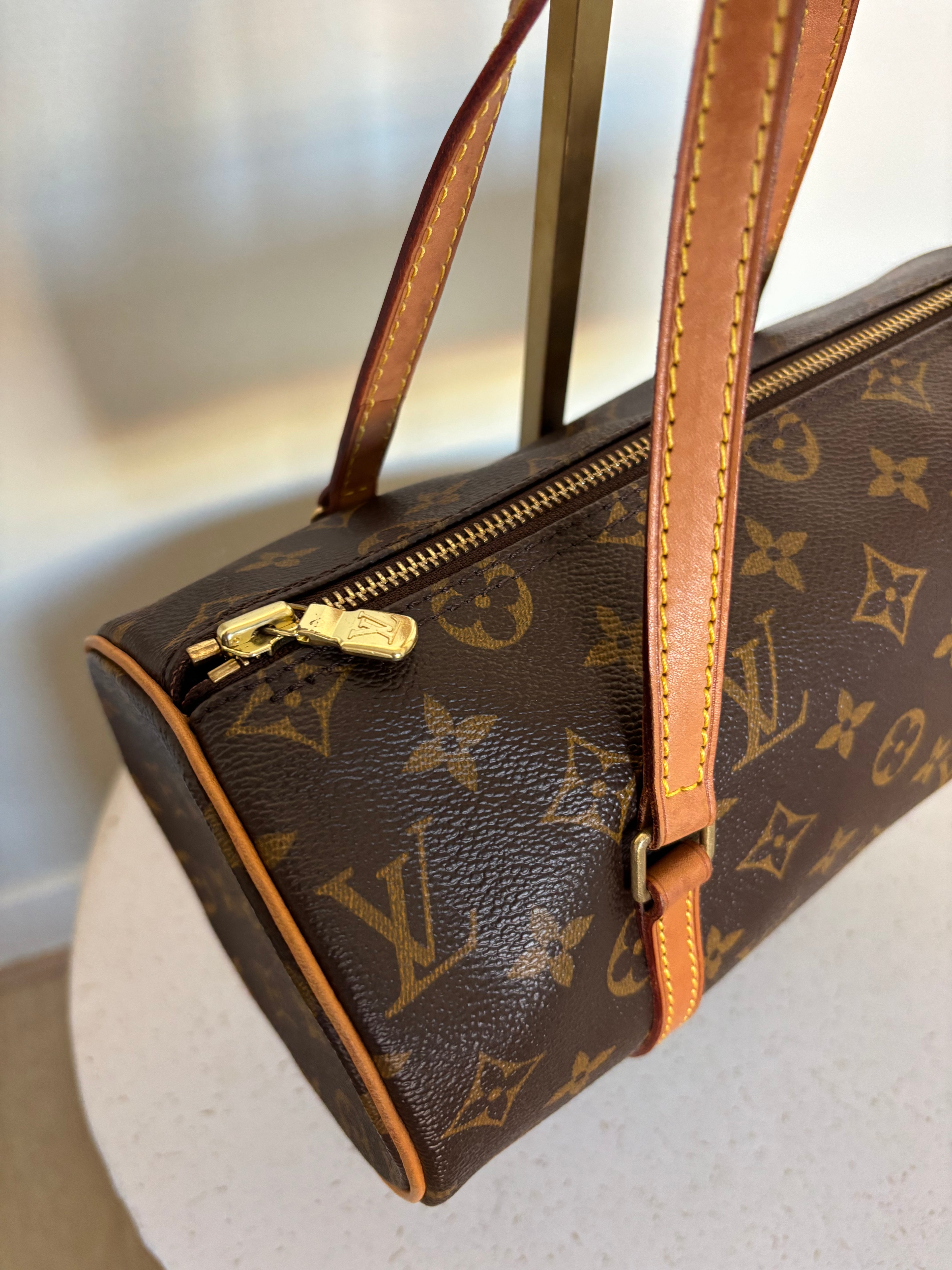 Louis Vuitton Papillon 26
