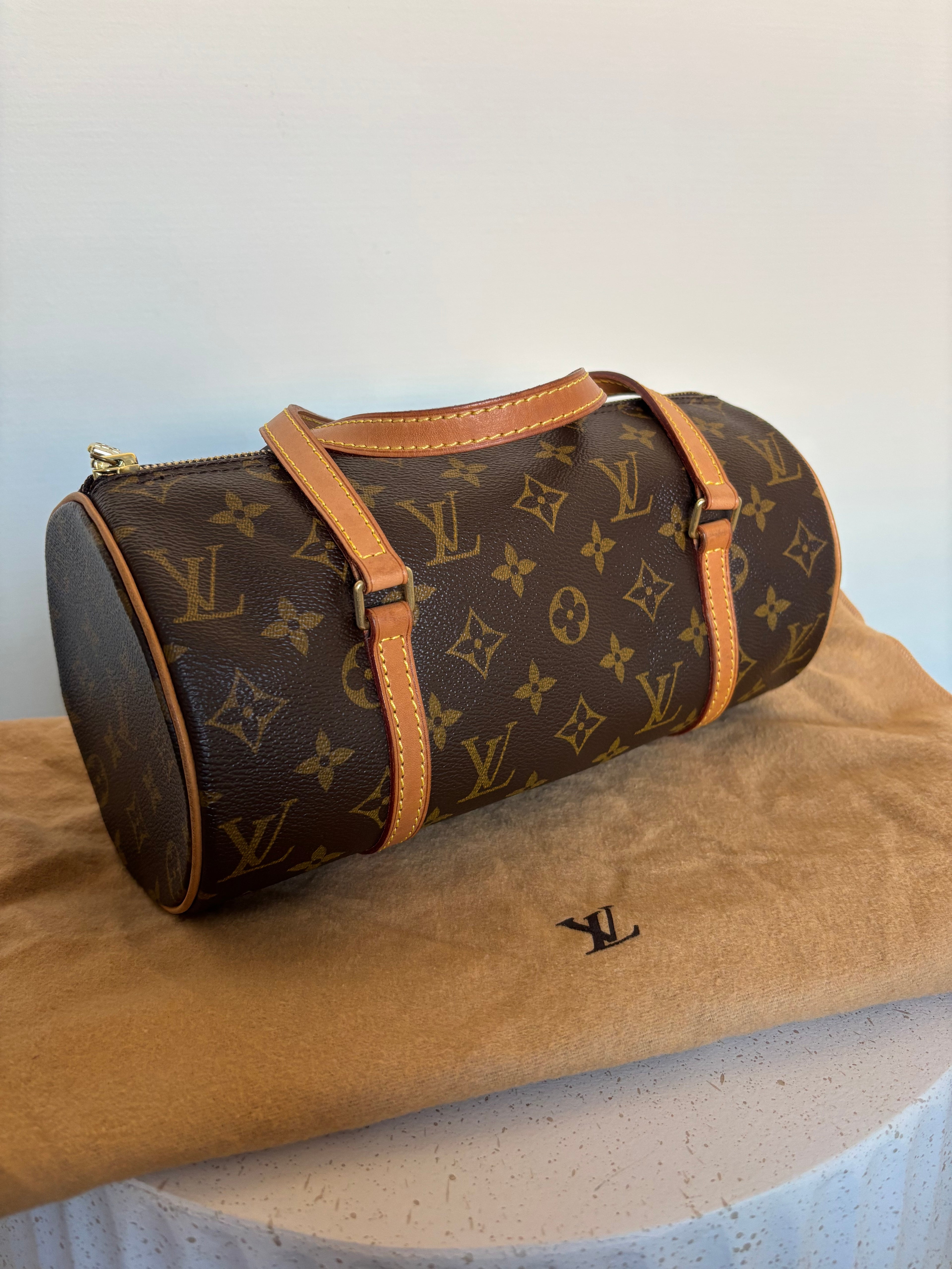 Louis Vuitton Papillon 26
