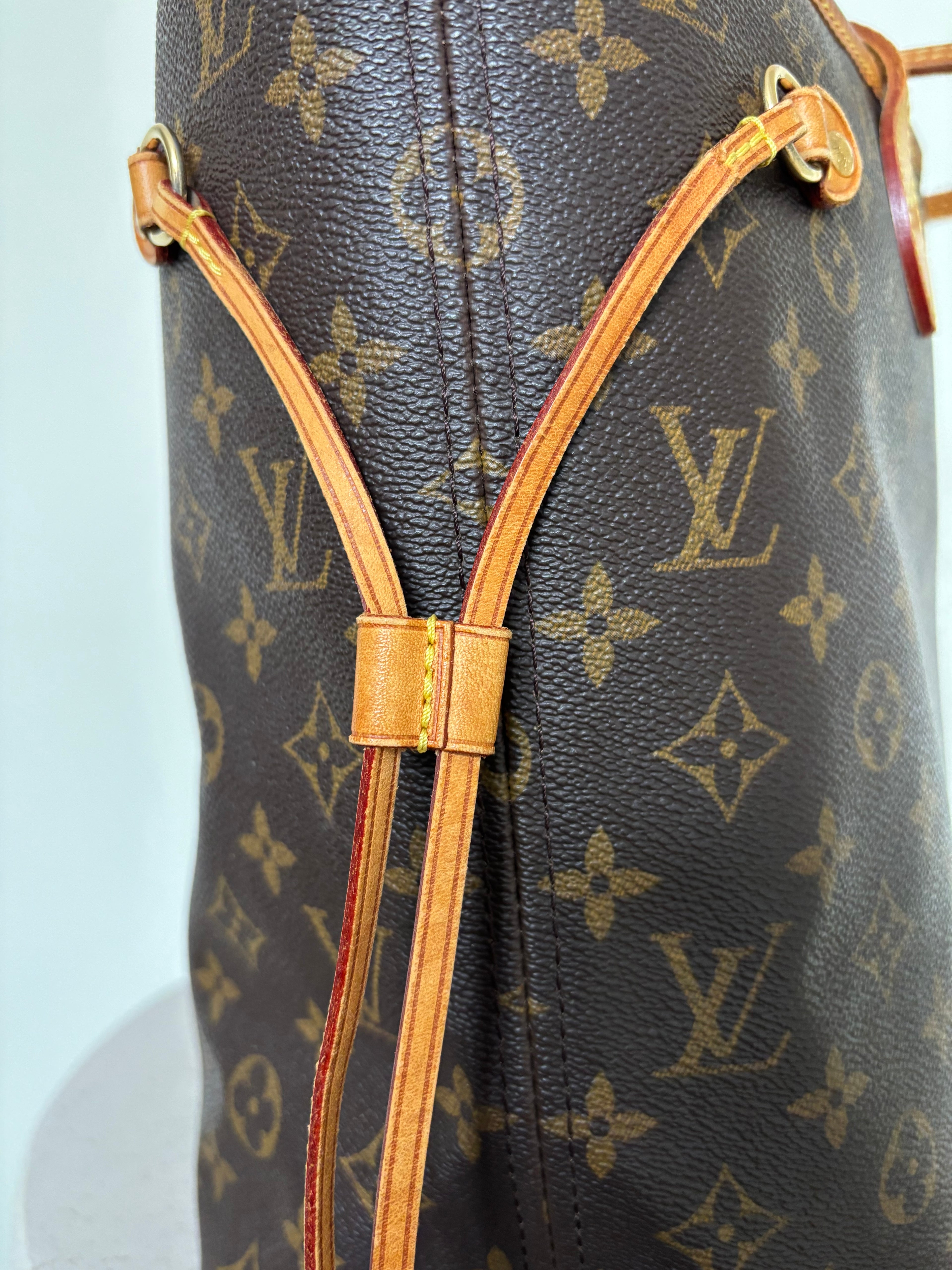 Louis Vuitton Neverfull MM Monogram