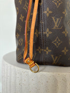 Louis Vuitton Neverfull MM Monogram