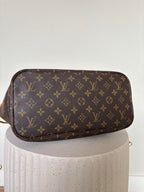 Louis Vuitton Neverfull MM Monogram