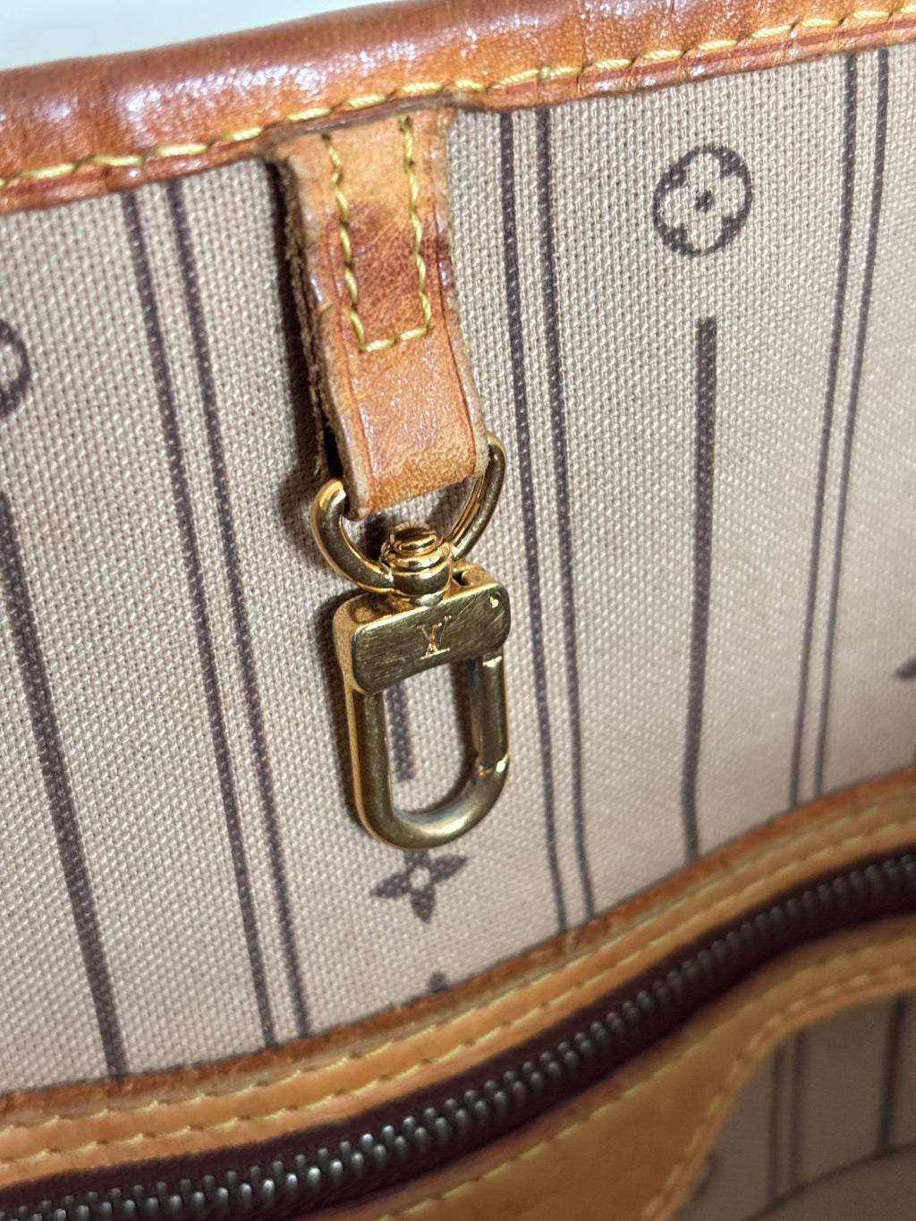 Louis Vuitton Neverfull MM Monogram
