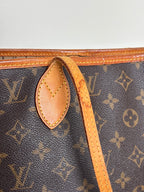 Louis Vuitton Neverfull MM Monogram