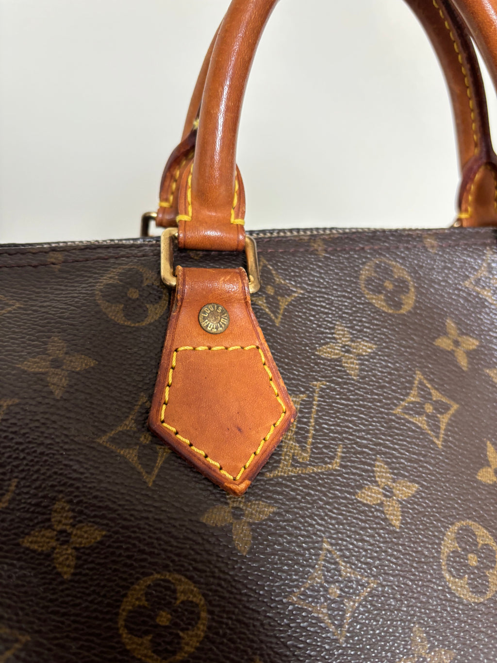 Louis Vuitton Speedy 30