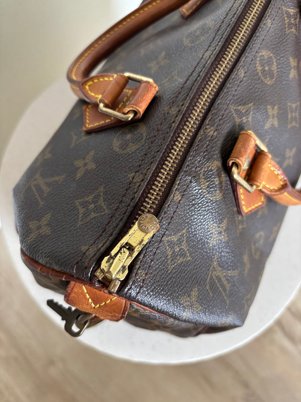 Louis Vuitton Speedy 30
