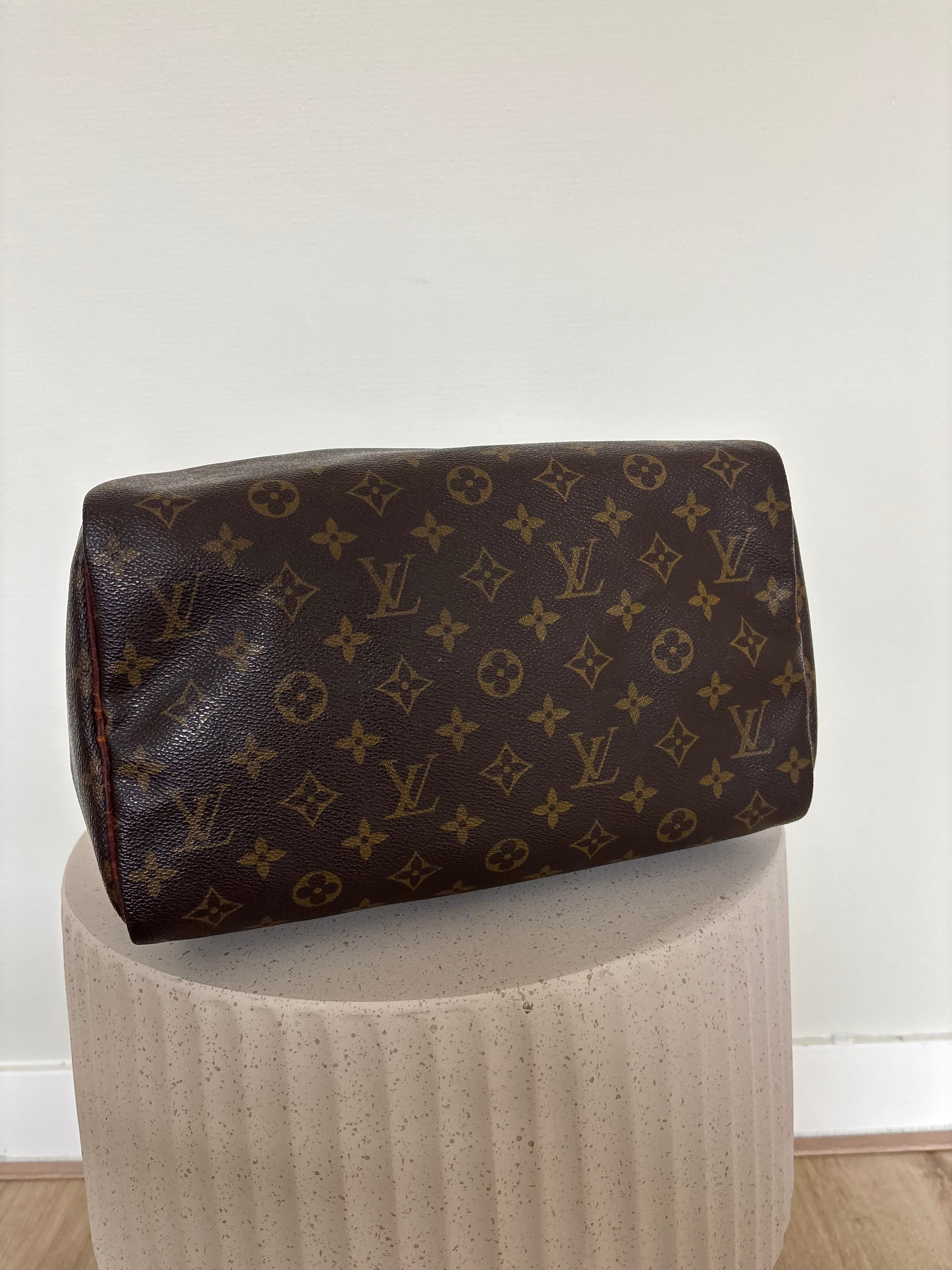 Louis Vuitton Speedy 30