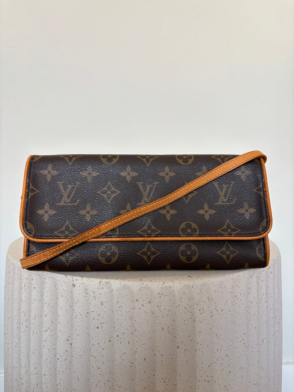 Louis Vuitton Twin Pochette GM