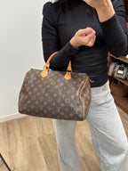 Louis Vuitton Speedy 30