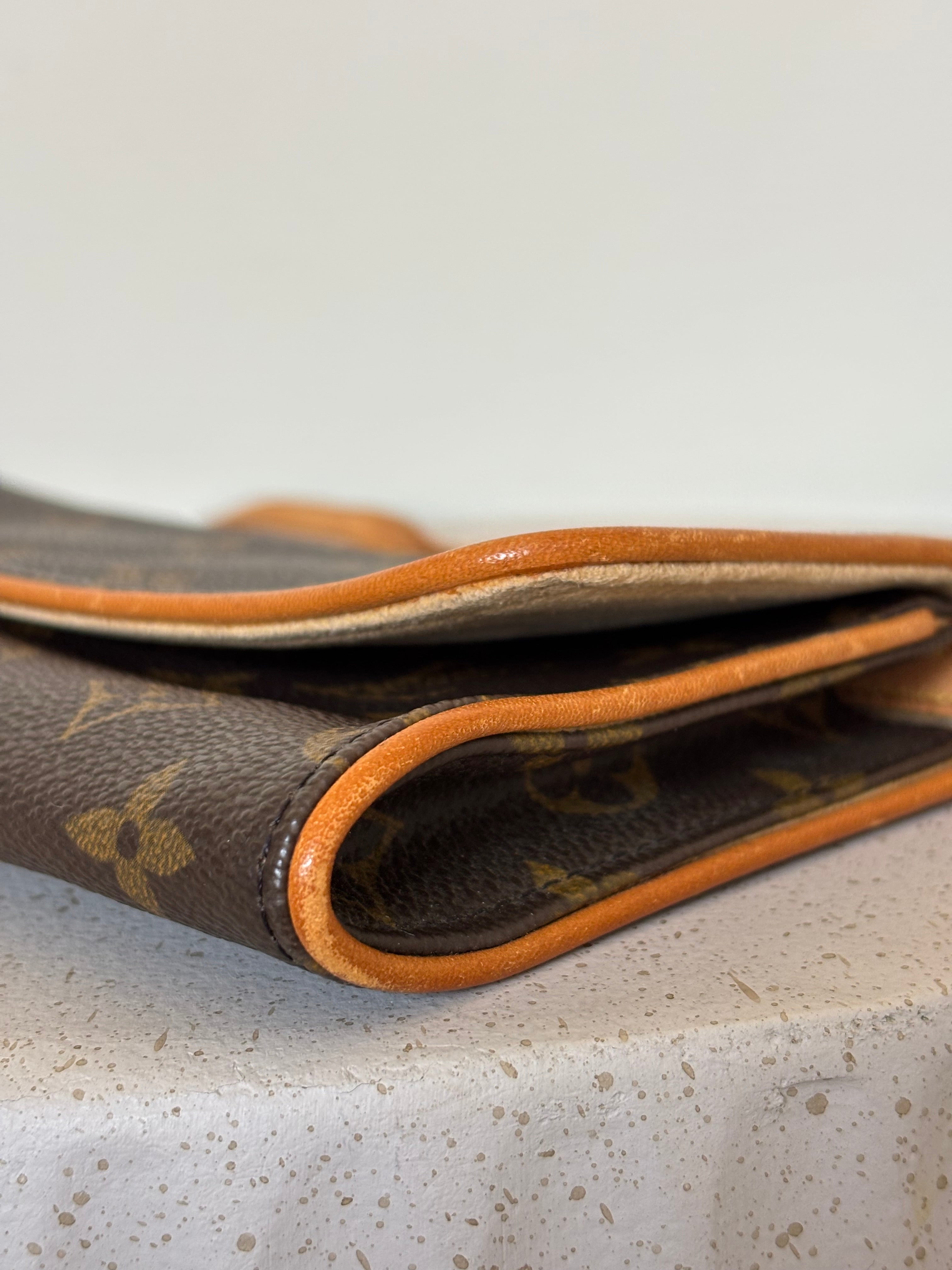 Louis Vuitton Twin Pochette GM