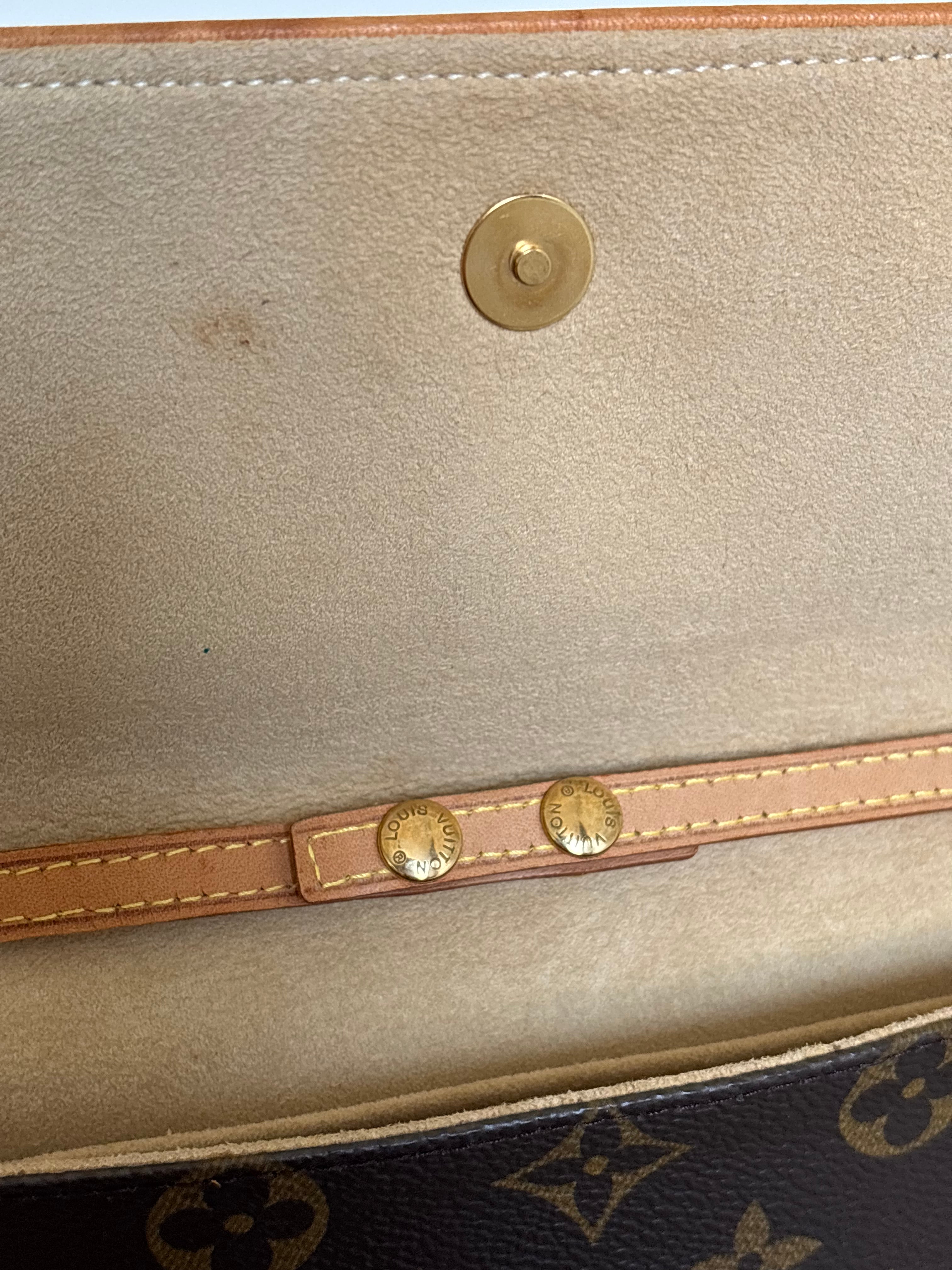 Louis Vuitton Twin Pochette GM