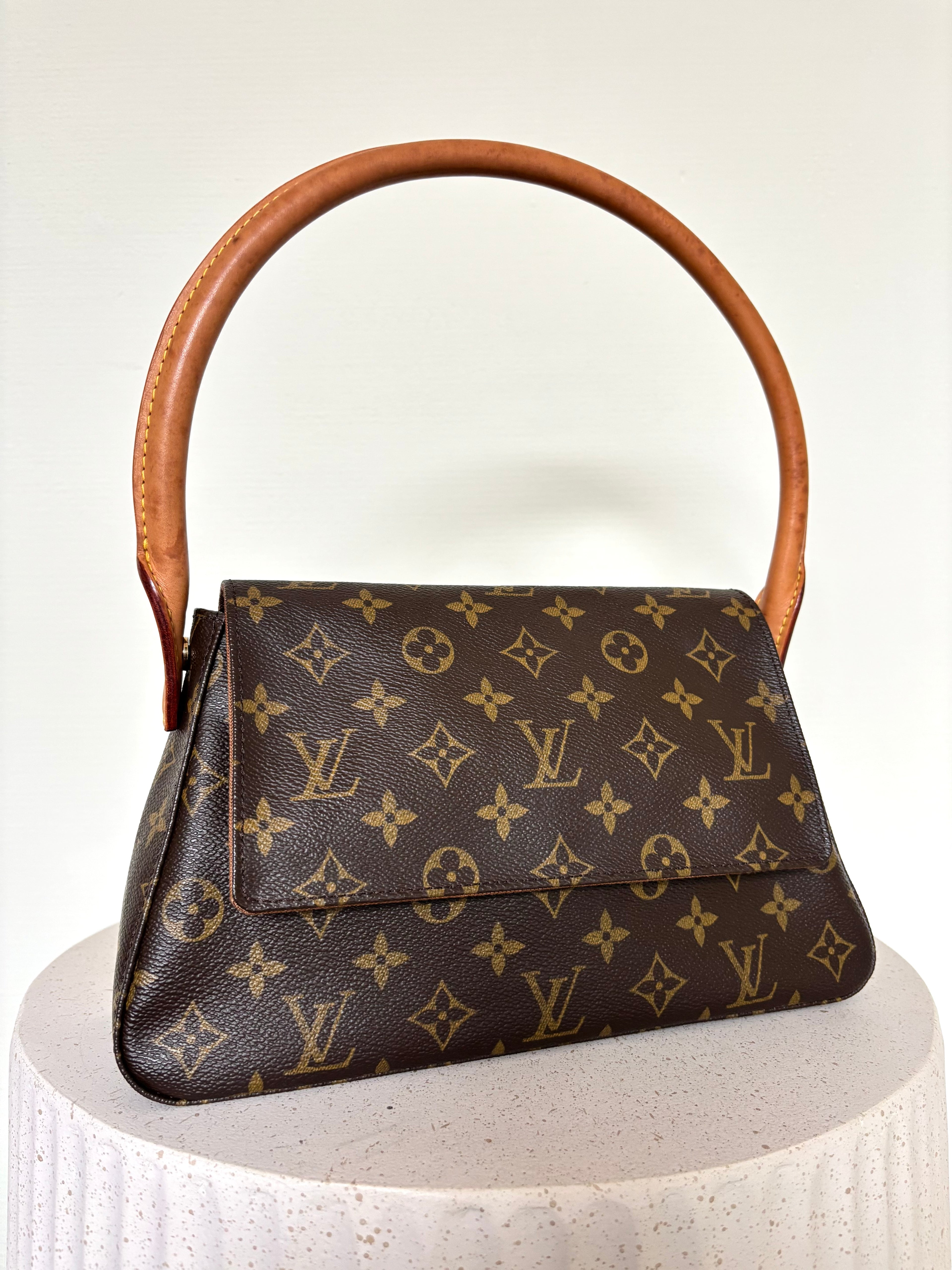 Louis Vuitton Mini Looping