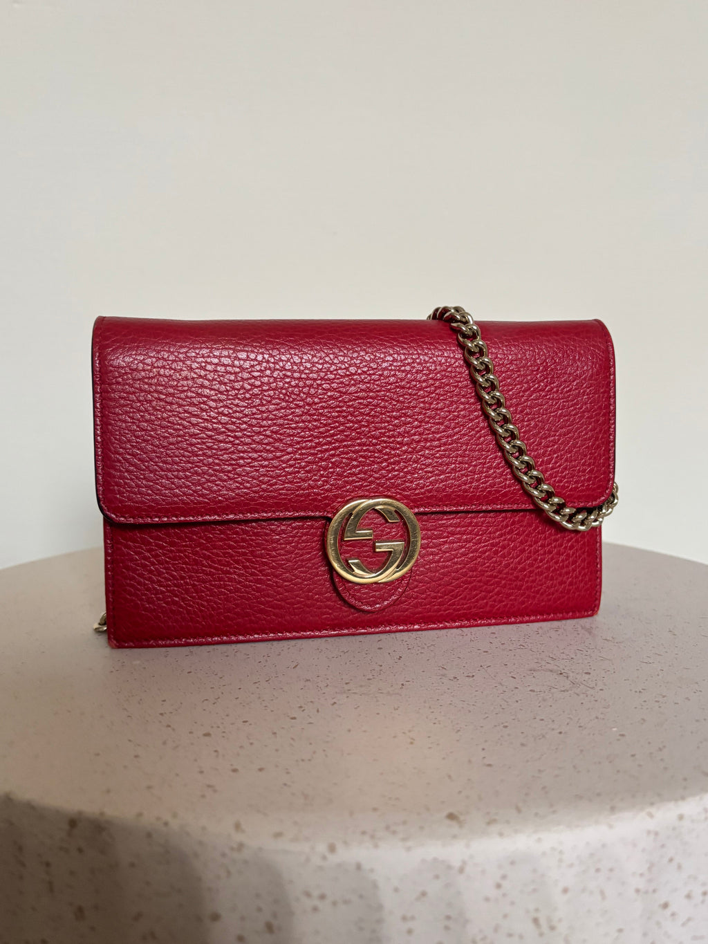 Gucci Interlocking G Wallet on Chain