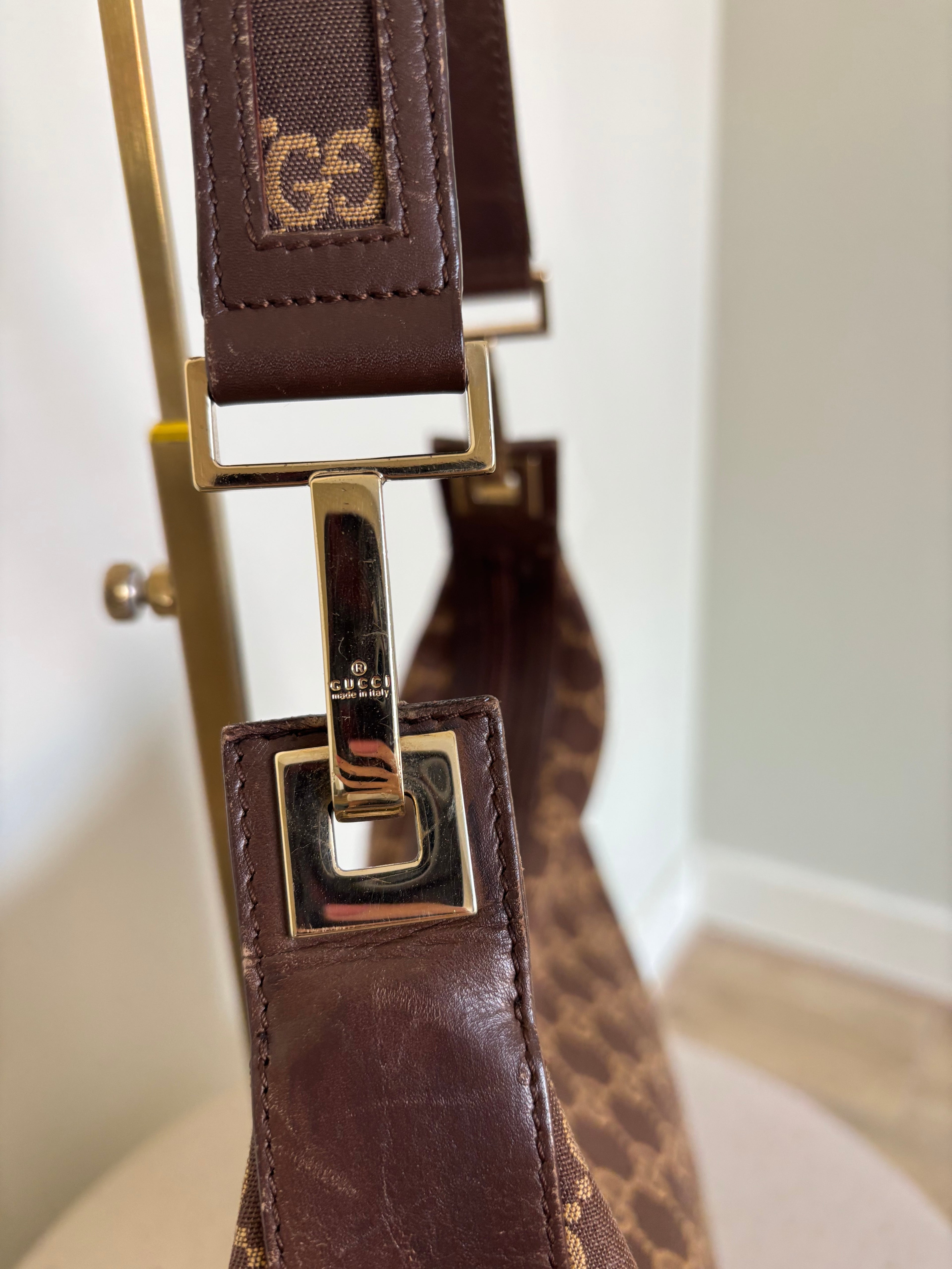 Gucci GG Supreme Hobo Bag