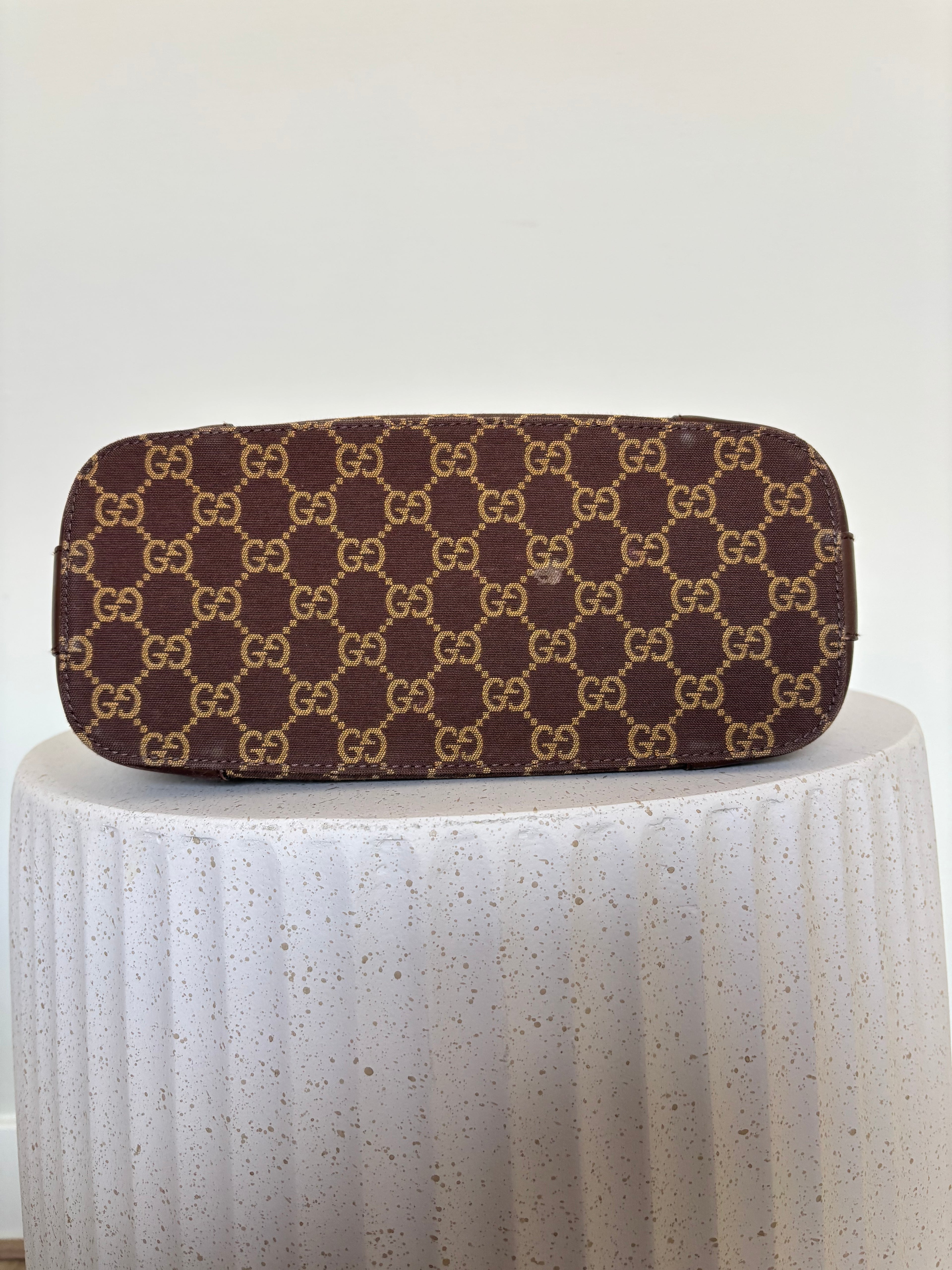 Gucci GG Supreme Hobo Bag