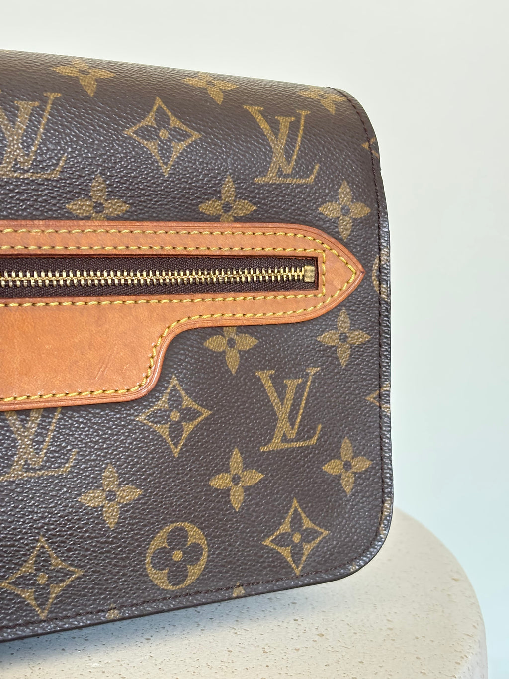 Louis Vuitton St. Germain 24