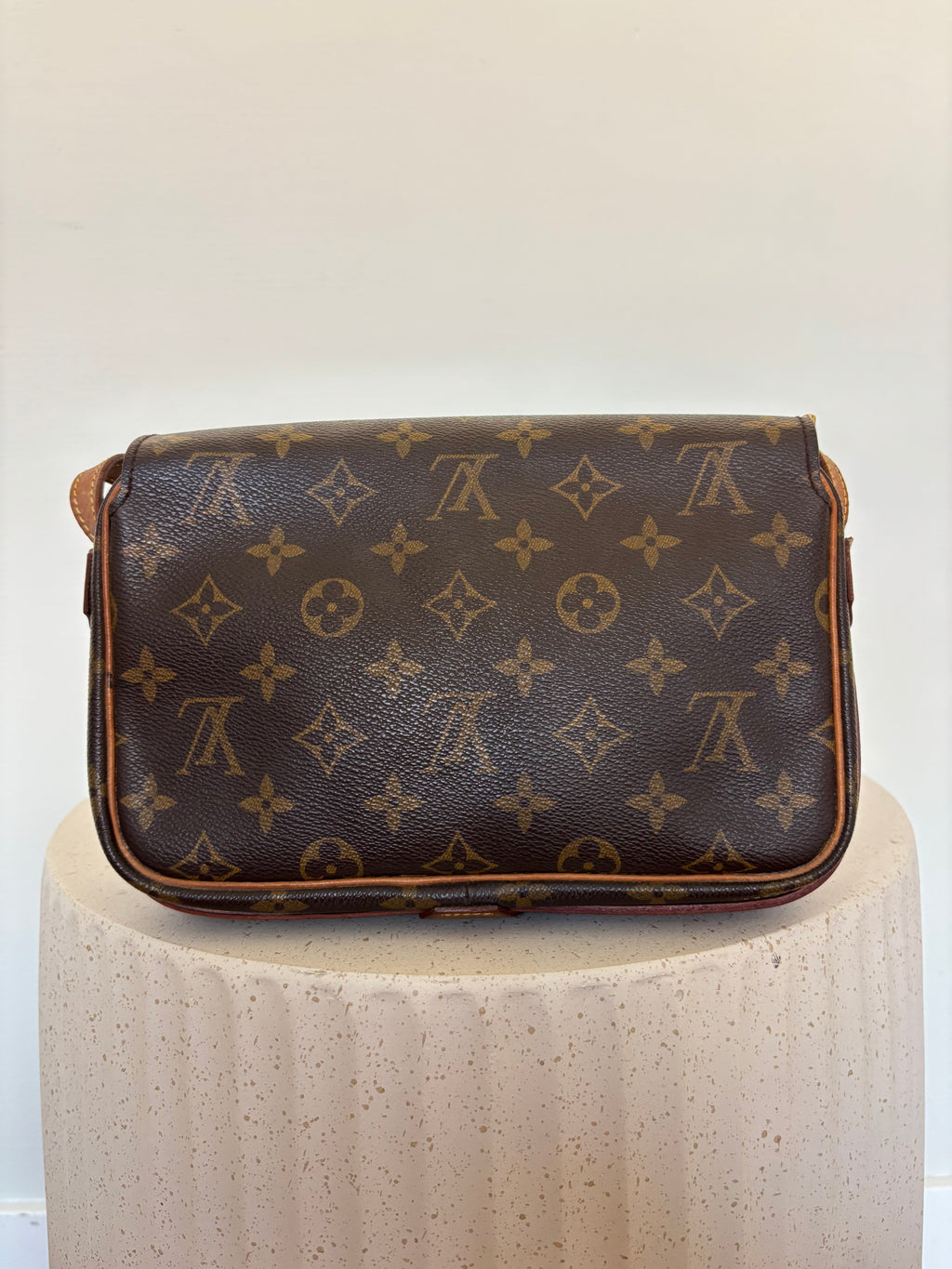 Louis Vuitton St. Germain 24