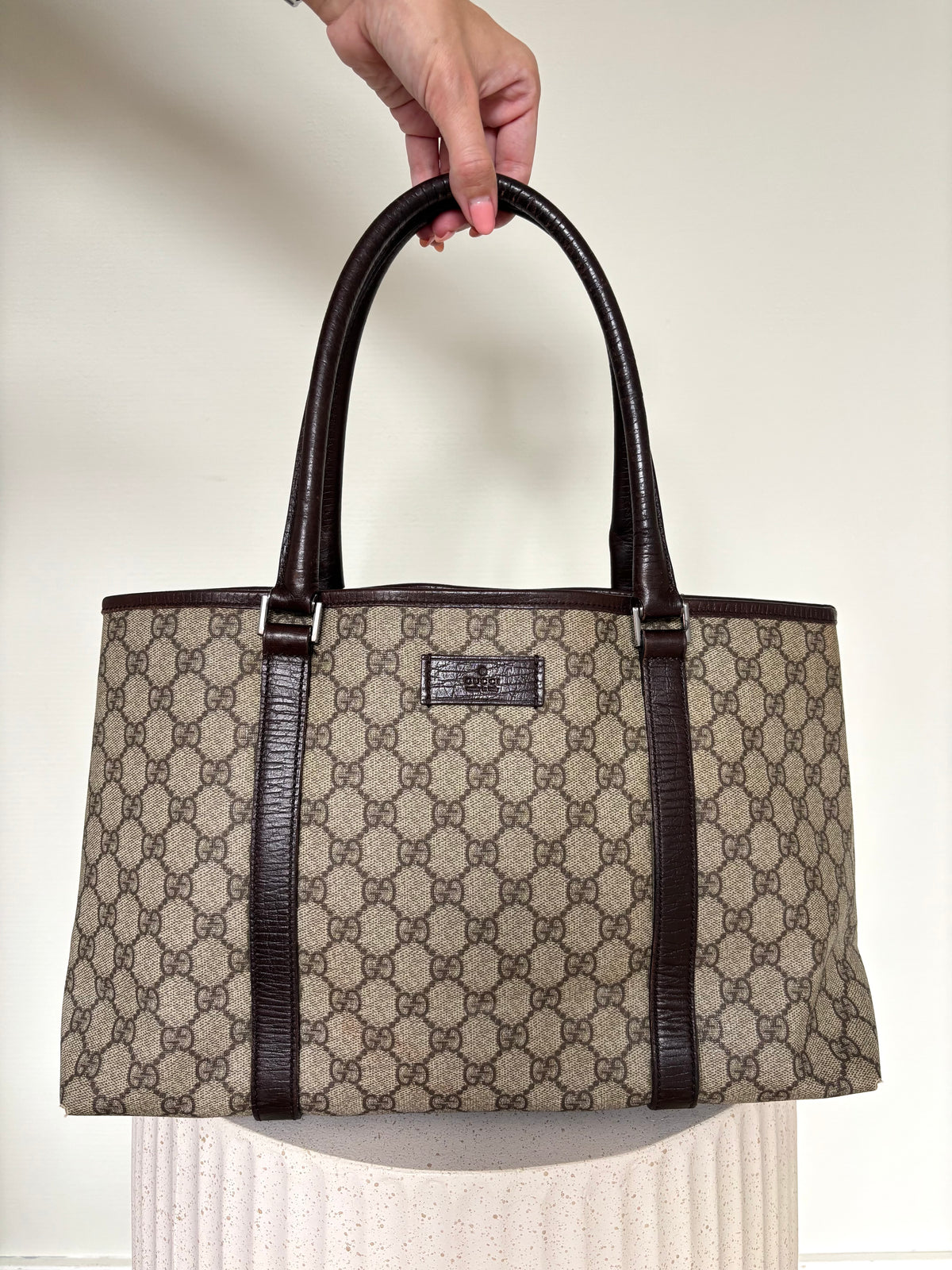 Gucci GG Supreme Tote Bag