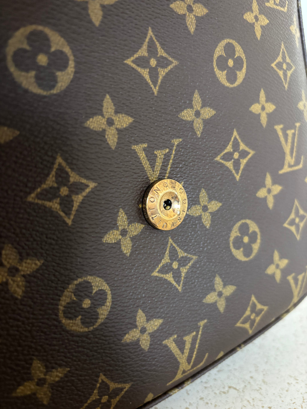 Louis Vuitton Saint Cloud GM