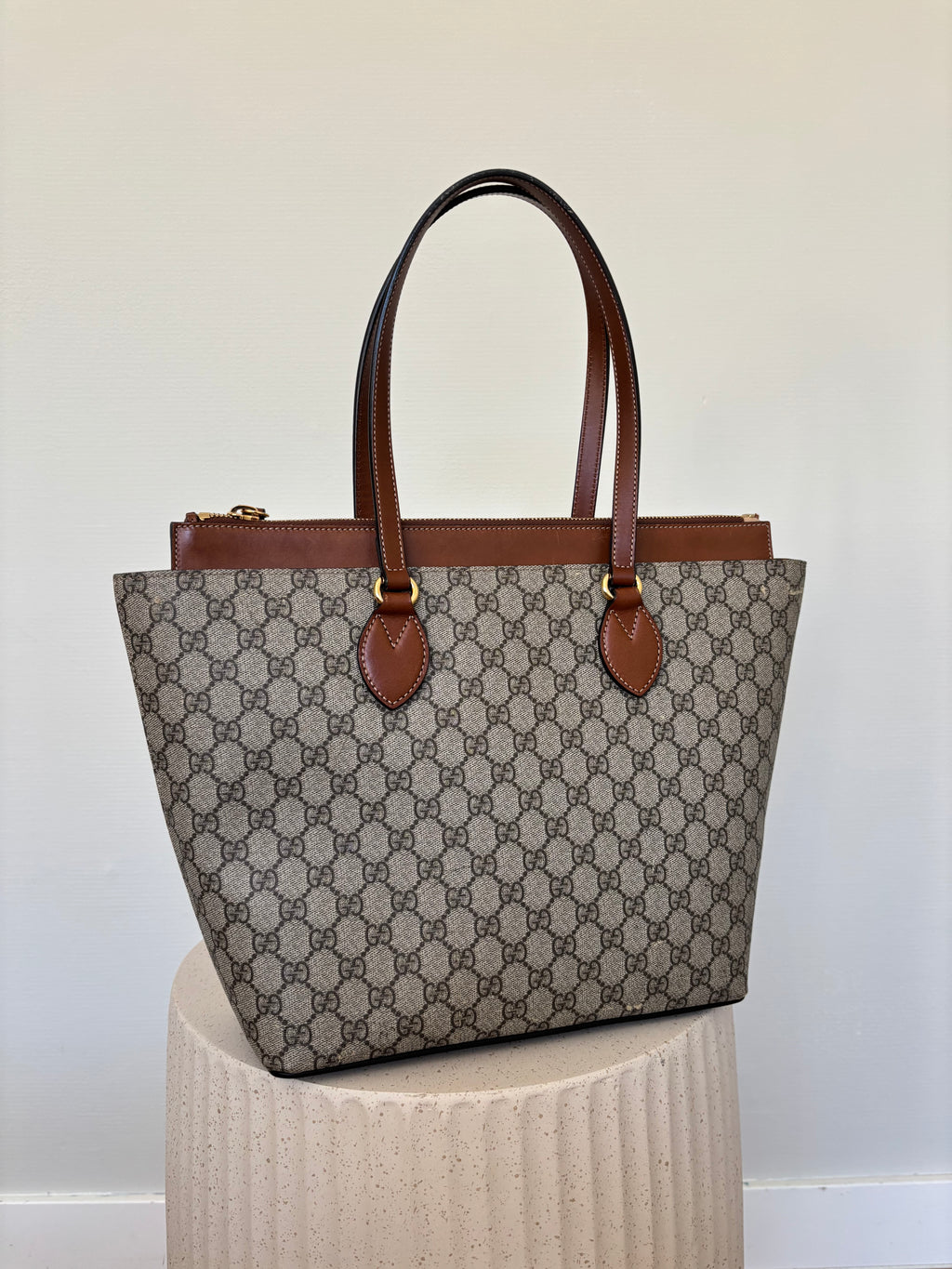 Gucci GG Supreme Tote Bag