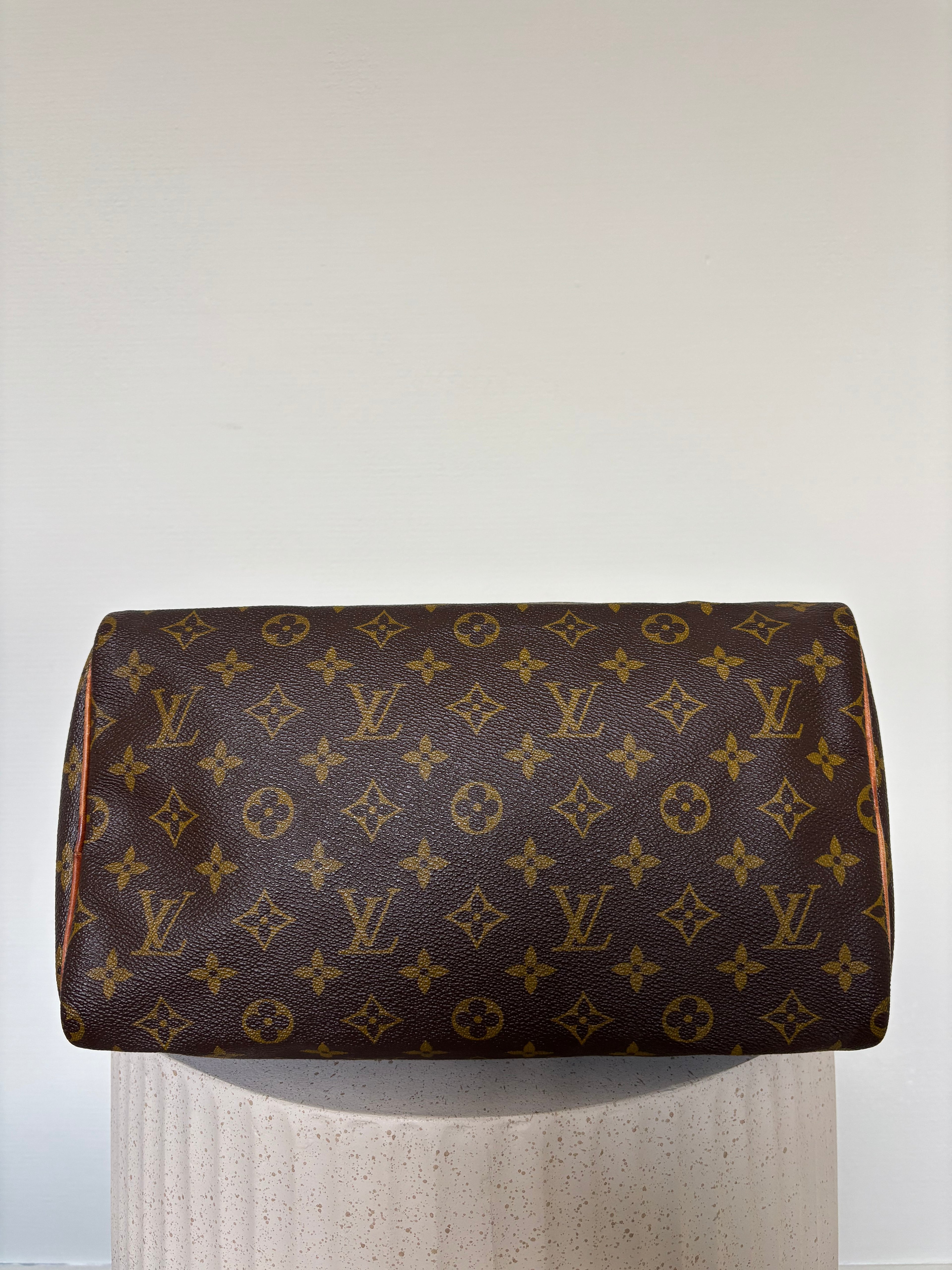 Louis Vuitton Speedy 30
