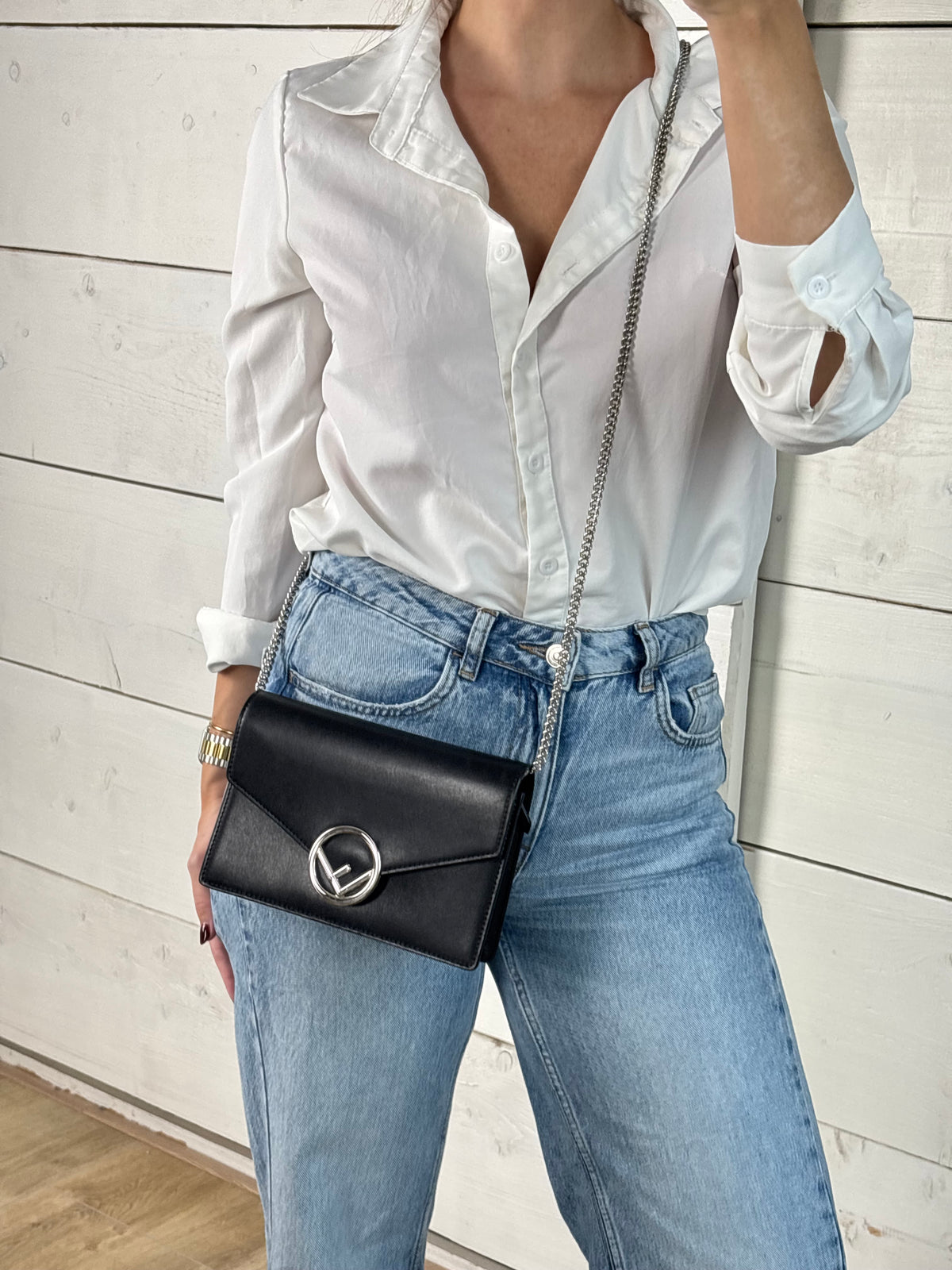 Fendi F Wallet on Chain